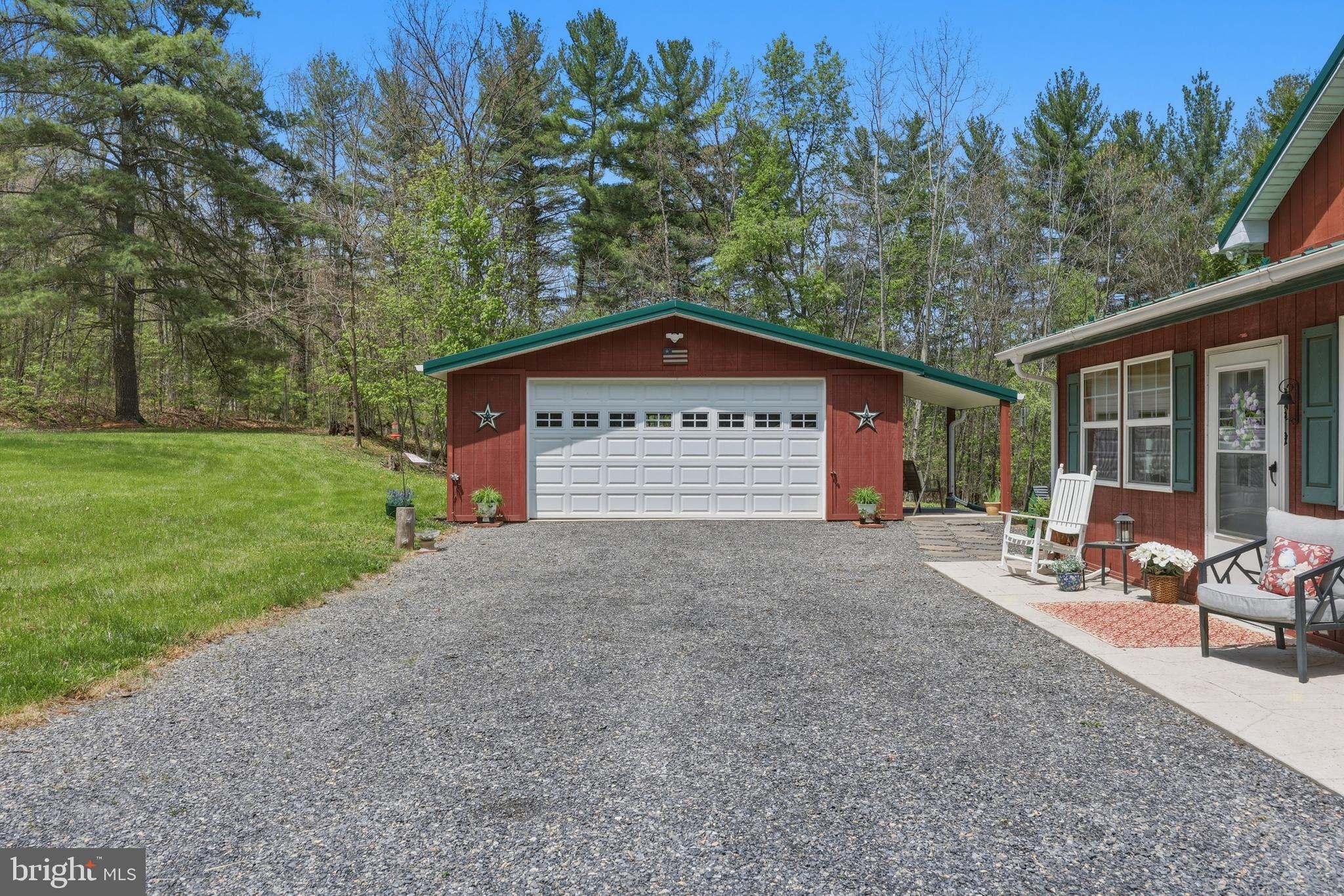 LAKE FERNDALE - Residential