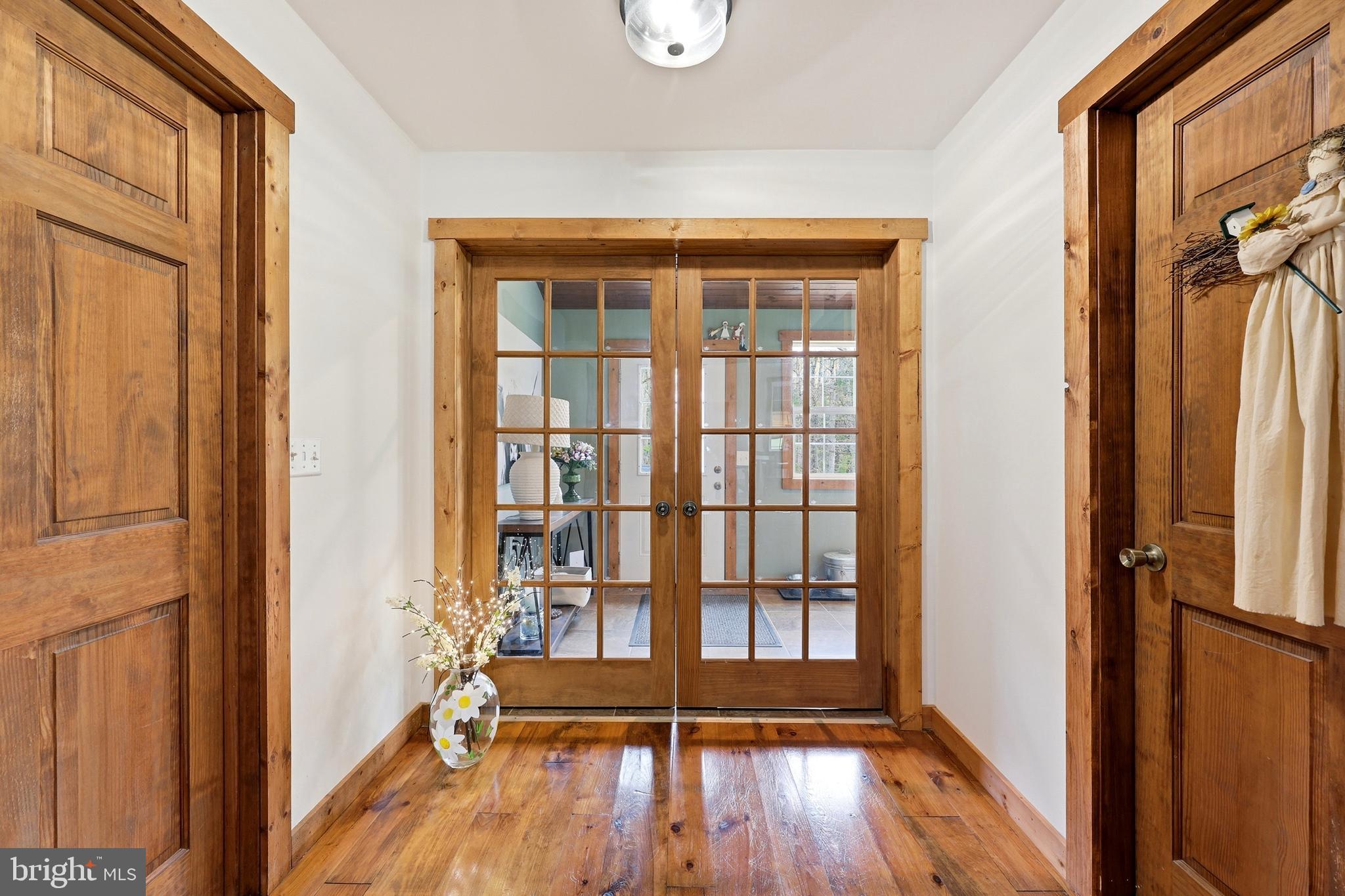 LAKE FERNDALE - Residential