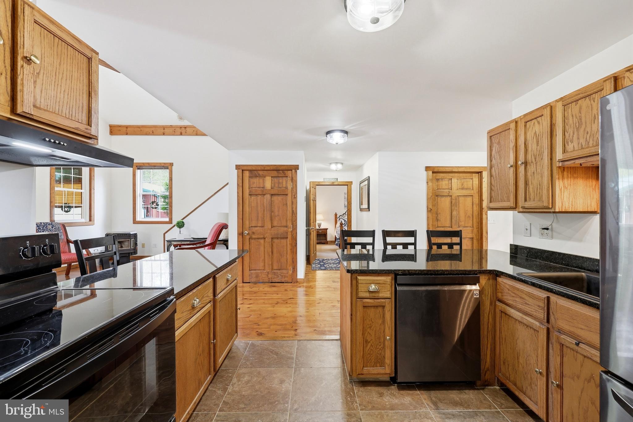 LAKE FERNDALE - Residential