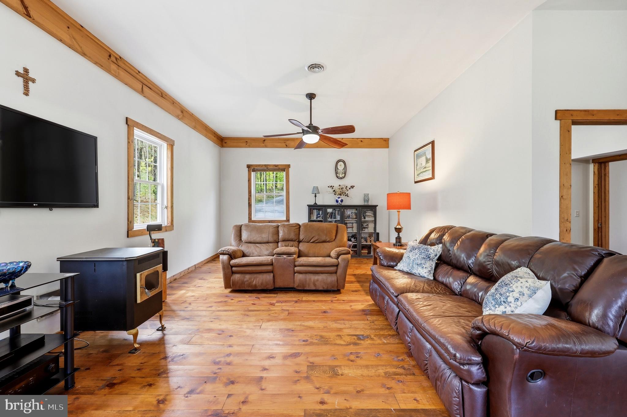 LAKE FERNDALE - Residential