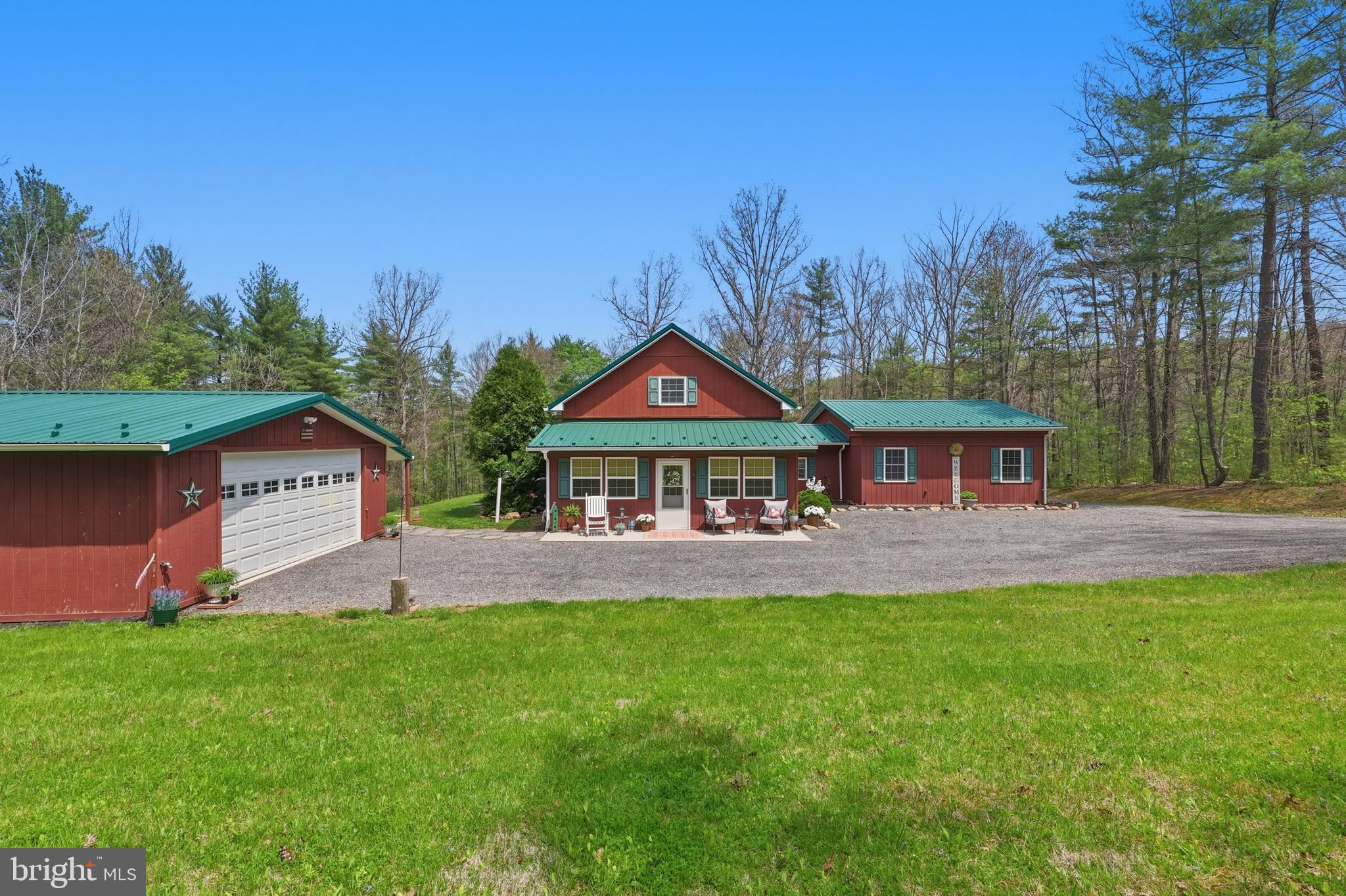 LAKE FERNDALE - Residential