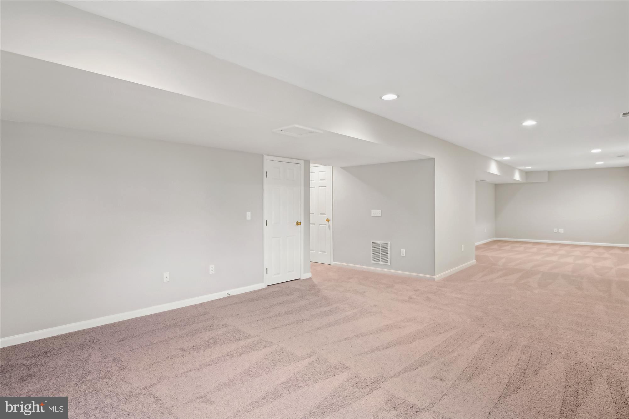 WHITETAIL WOODS II - Residential