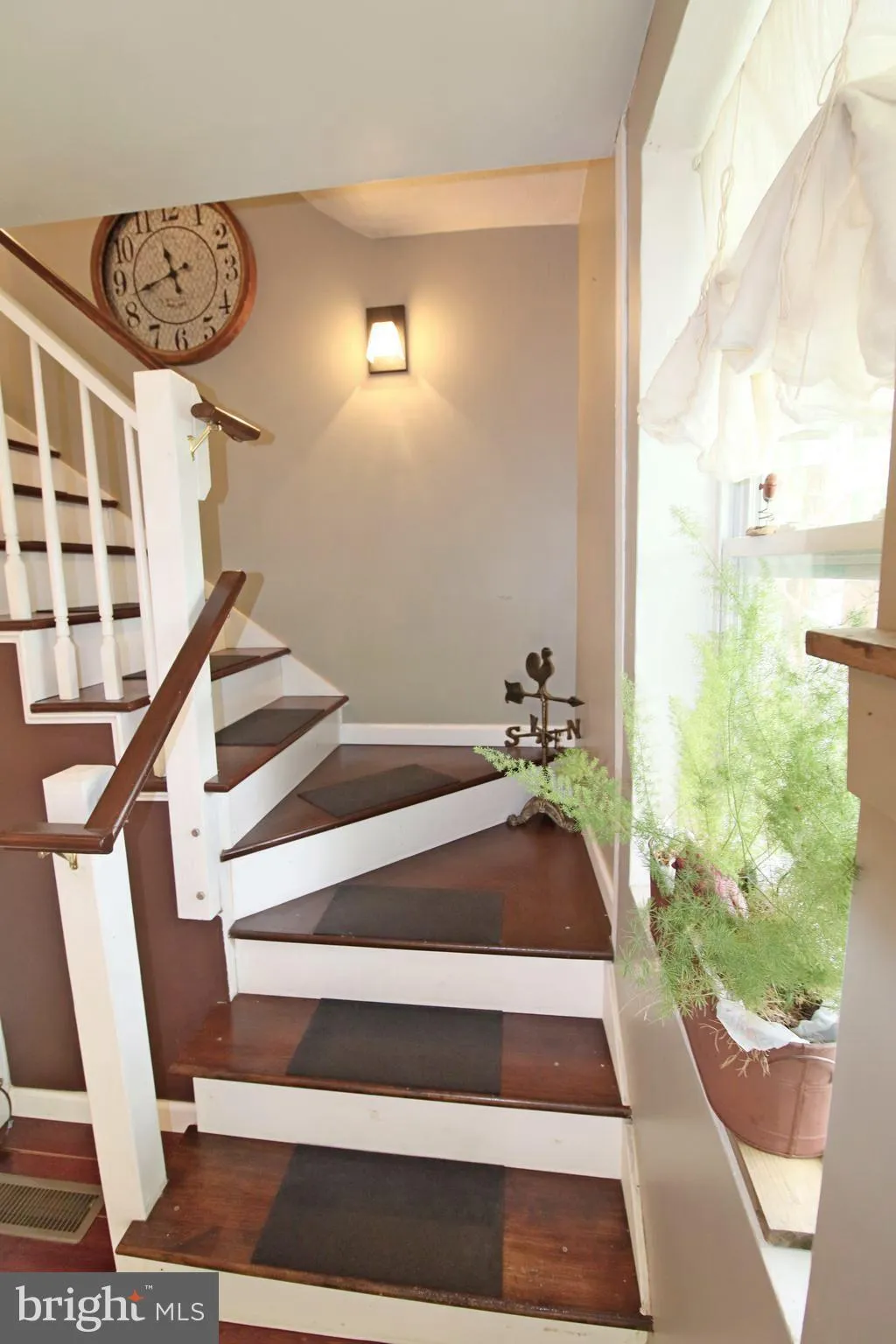 Columbia, Pennsylvania 17512, United States, 3 Bedrooms Bedrooms, ,2 BathroomsBathrooms,Residential,Pending,128521