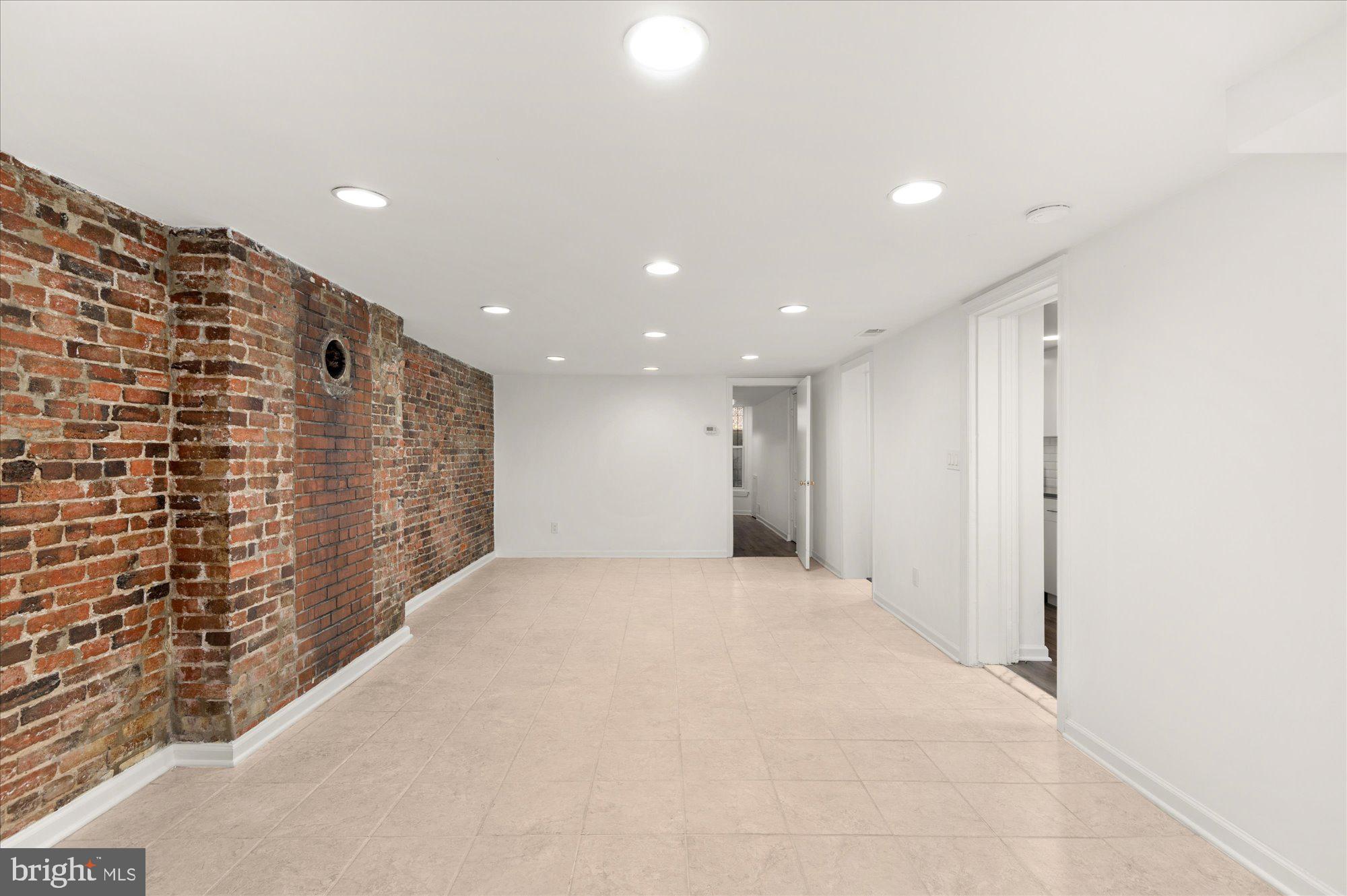 DUPONT CIRCLE - Residential Lease