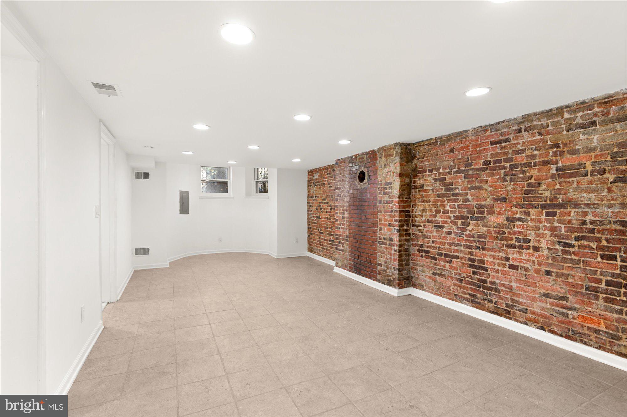 DUPONT CIRCLE - Residential Lease