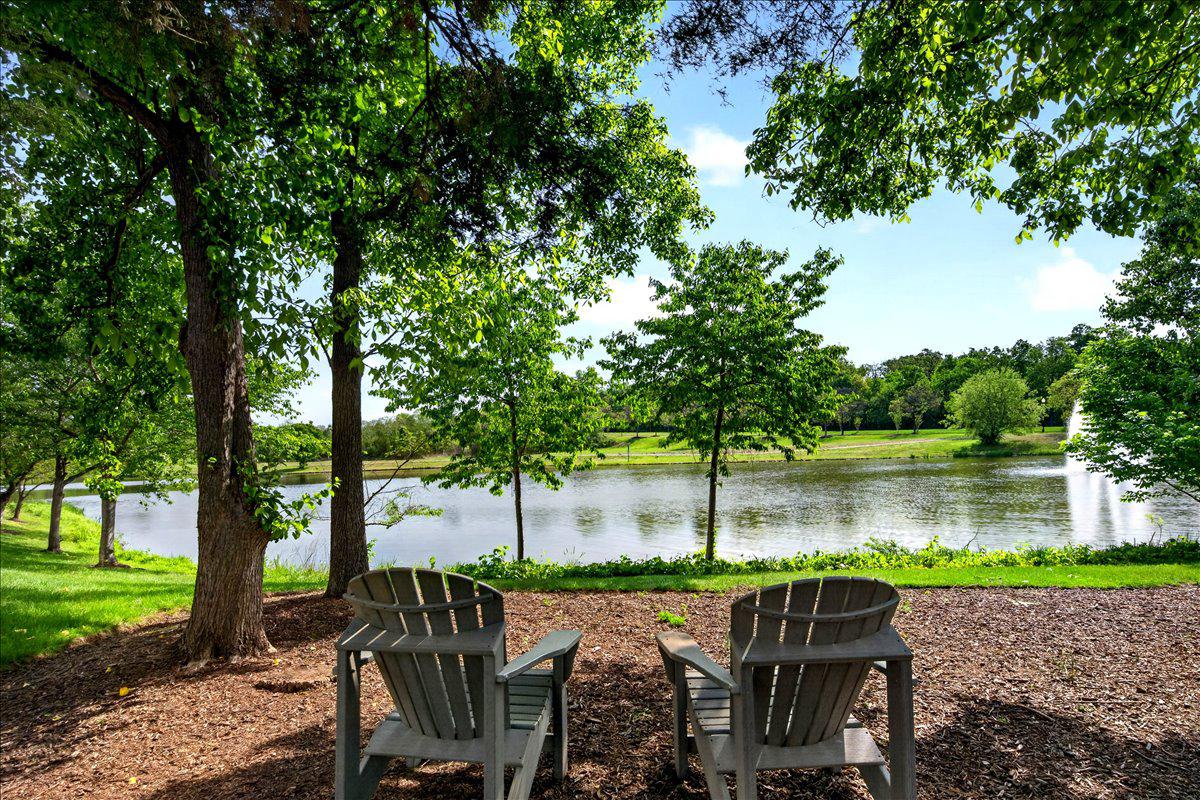 LAKESIDE AT SOUTH RIDING - Residential