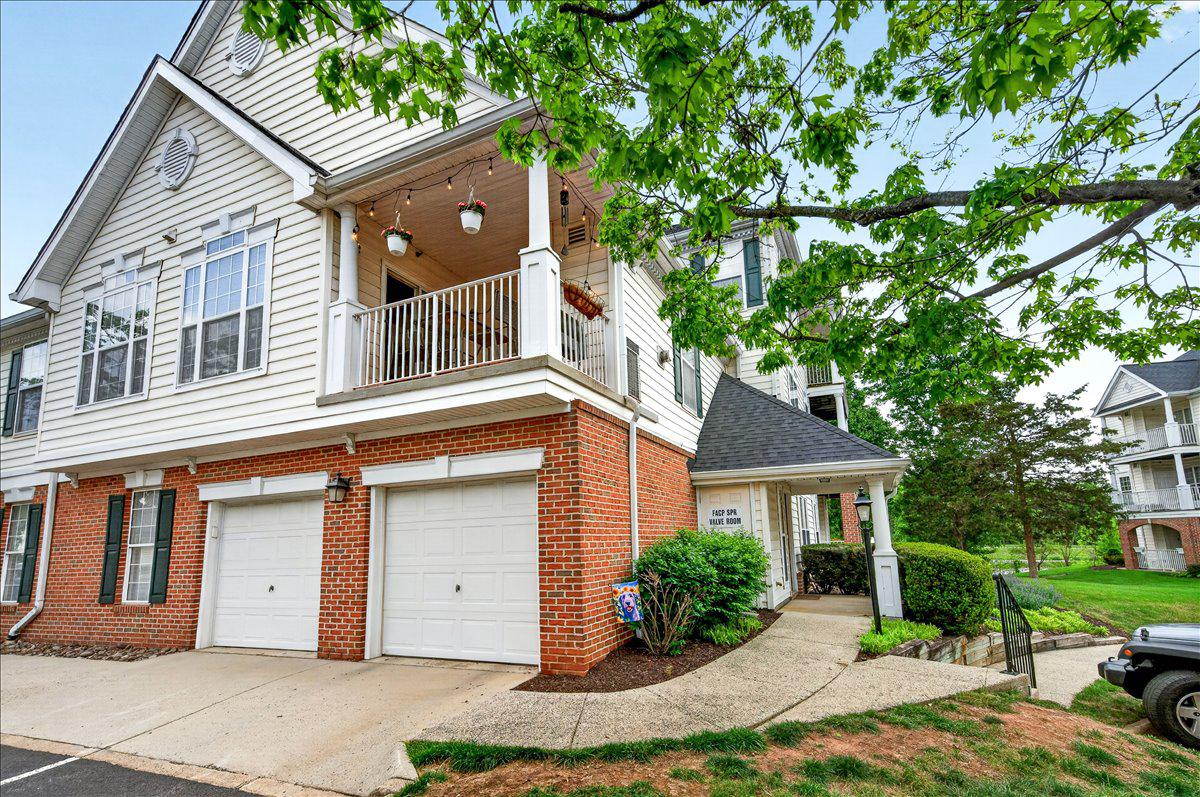 LAKESIDE AT SOUTH RIDING - Residential