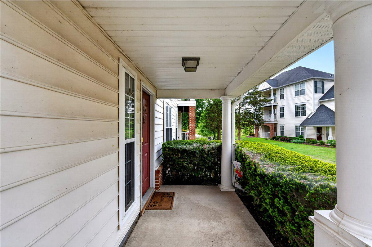 LAKESIDE AT SOUTH RIDING - Residential