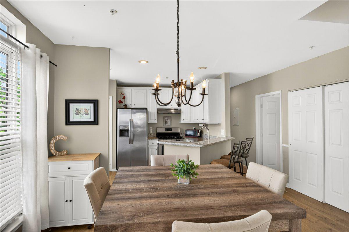 LAKESIDE AT SOUTH RIDING - Residential
