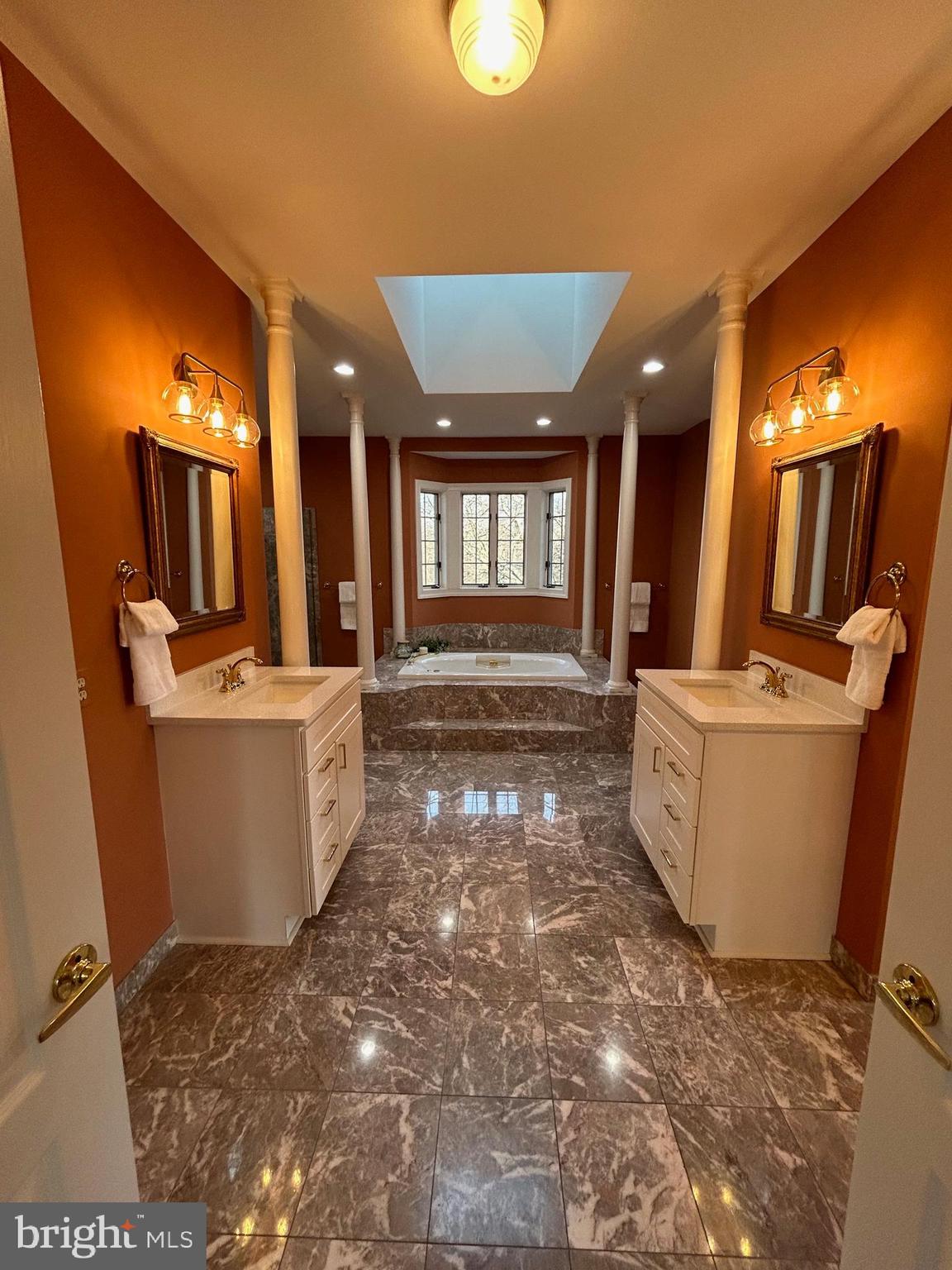 THE CHASE - Residential