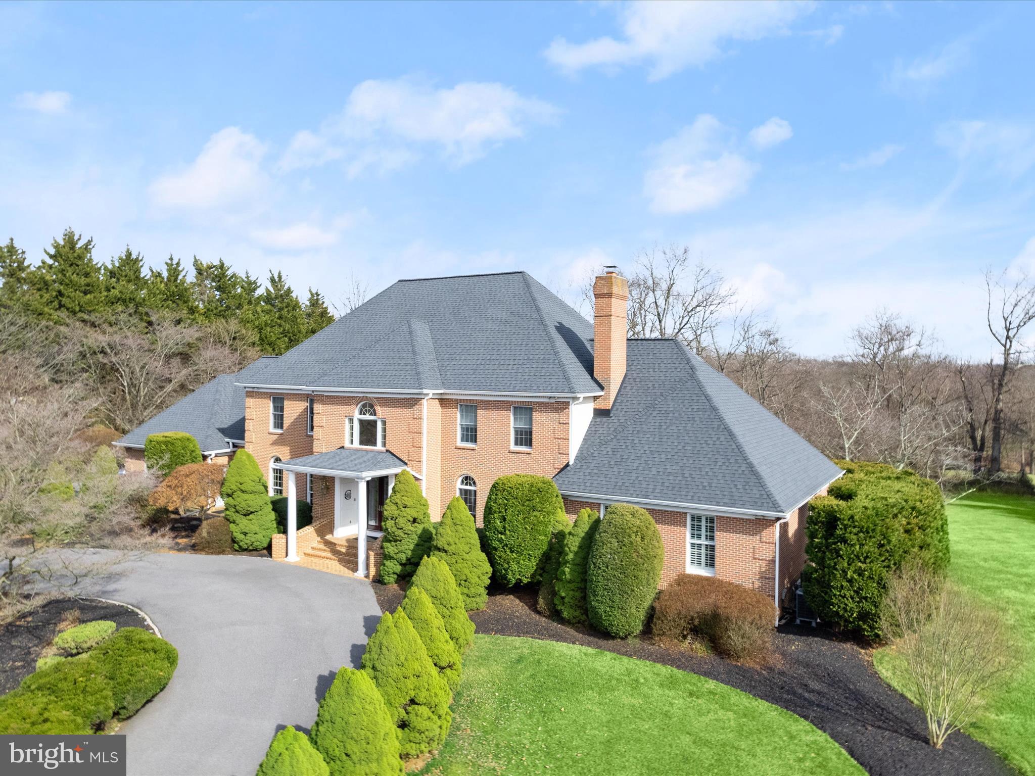 THE CHASE - Residential