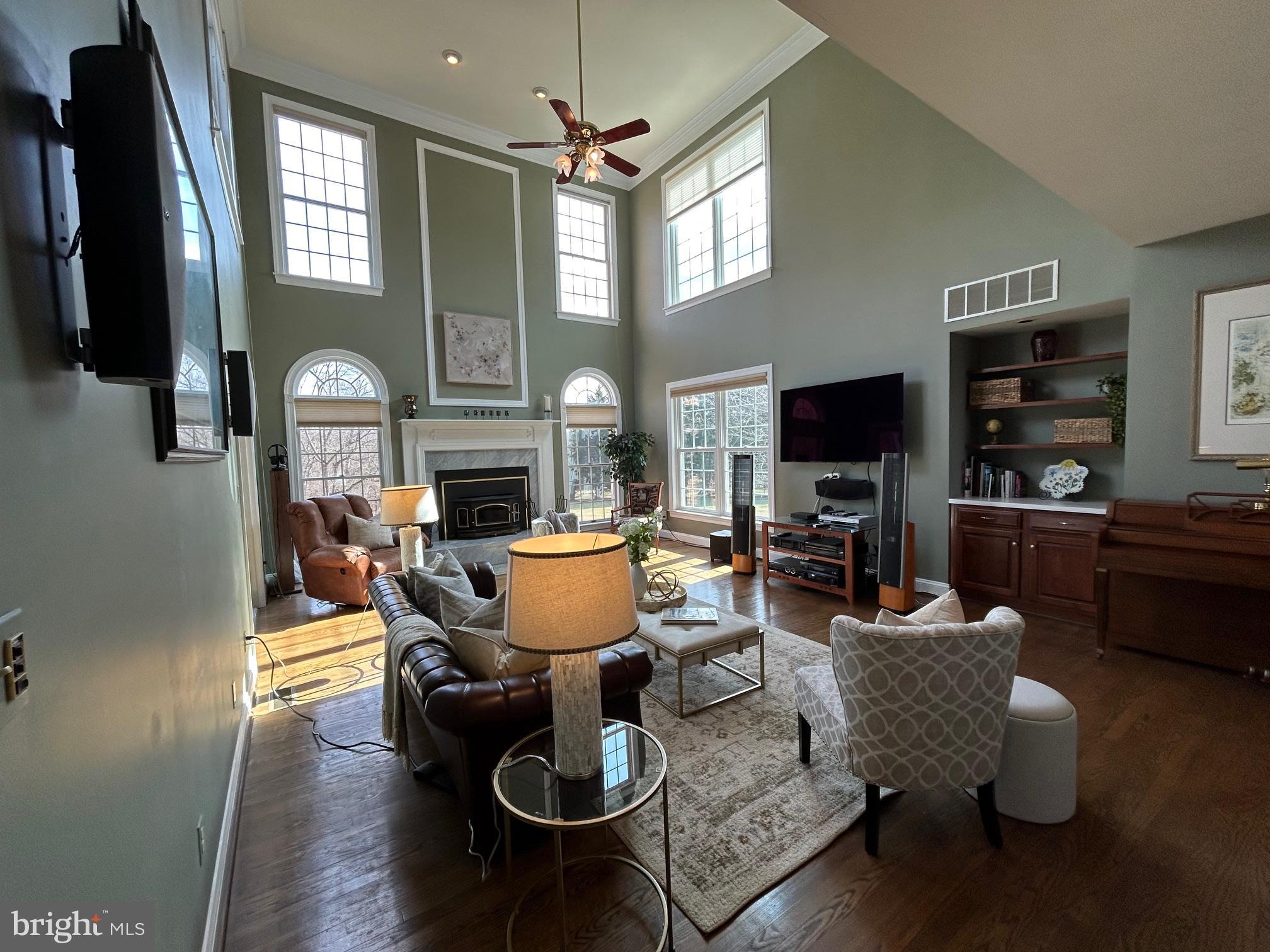 THE CHASE - Residential