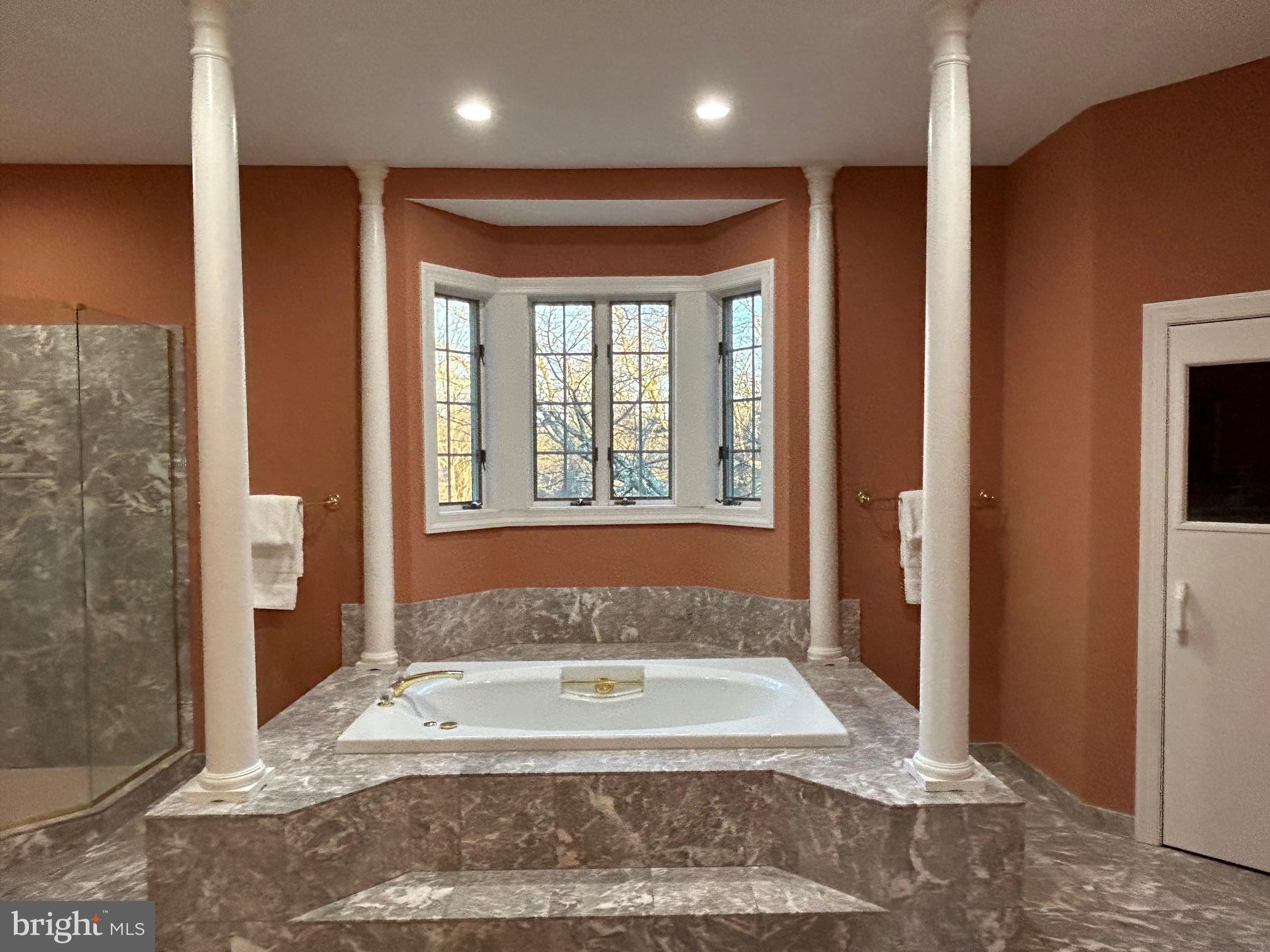 THE CHASE - Residential