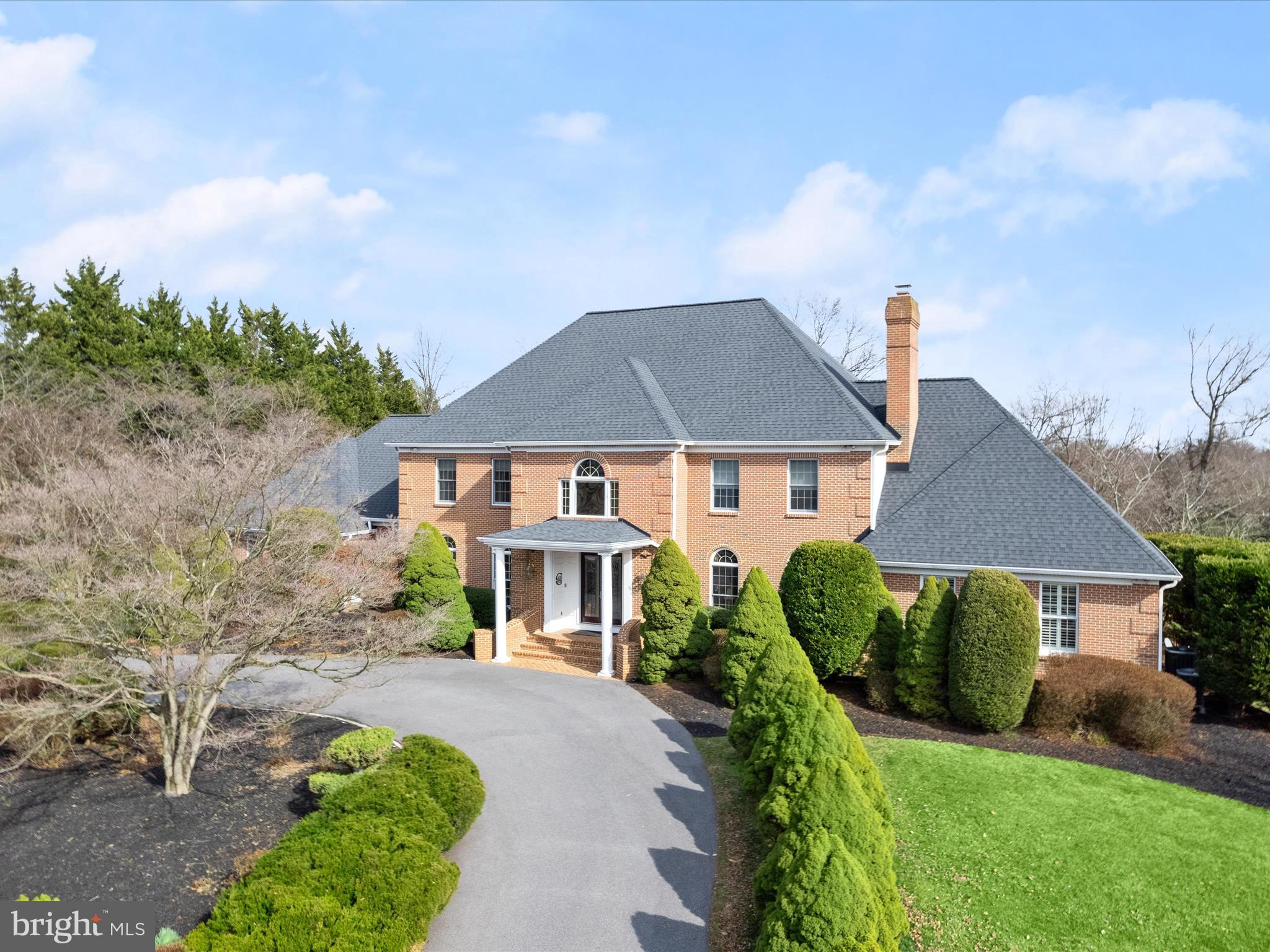 THE CHASE - Residential