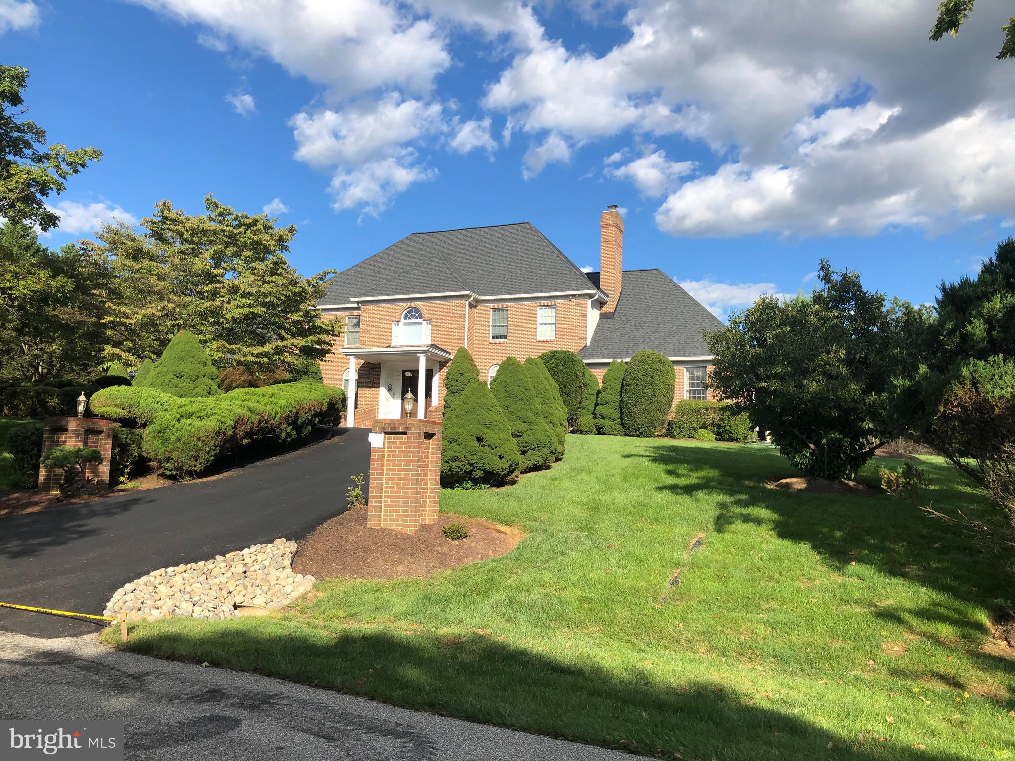 THE CHASE - Residential