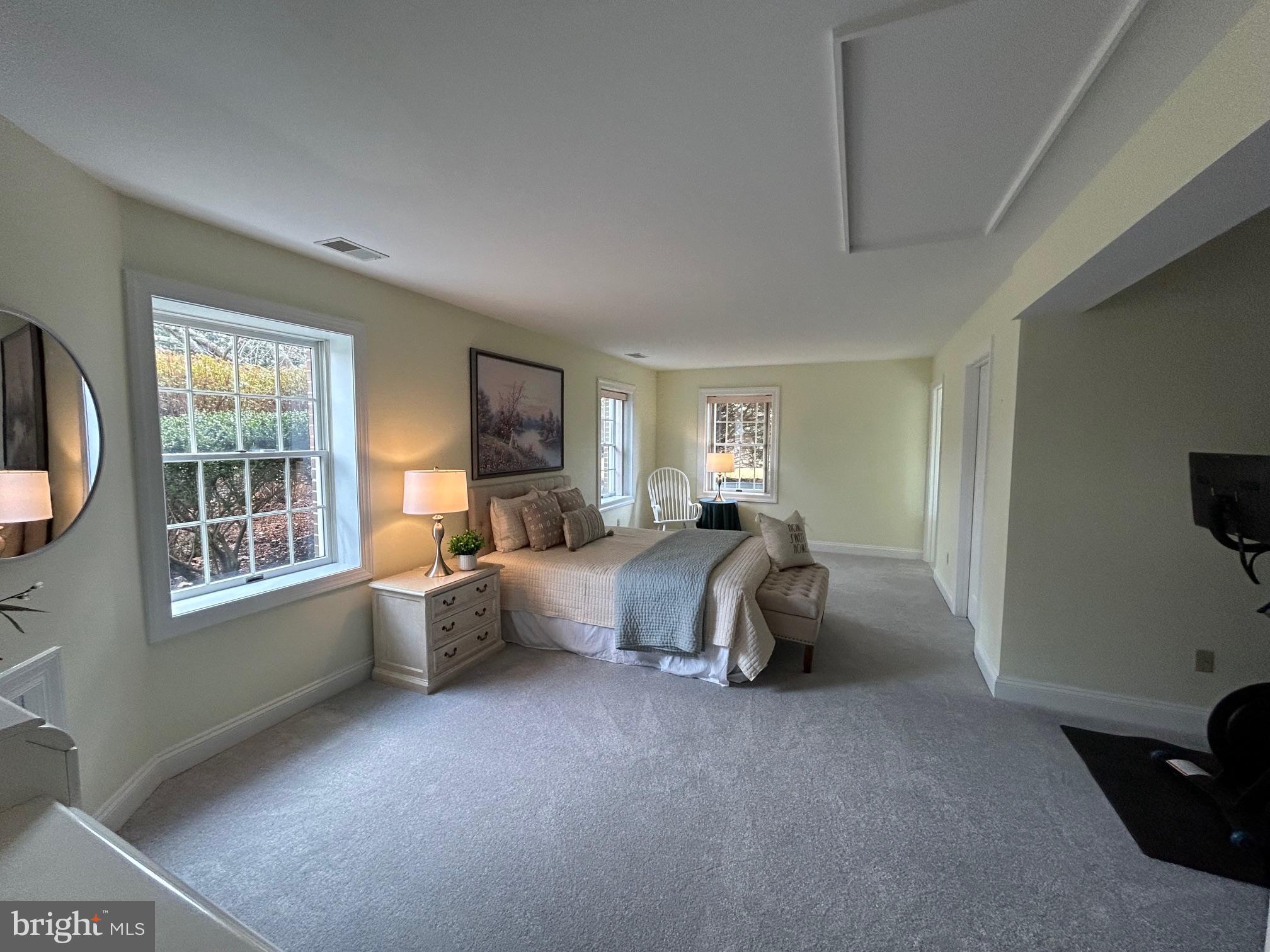 THE CHASE - Residential