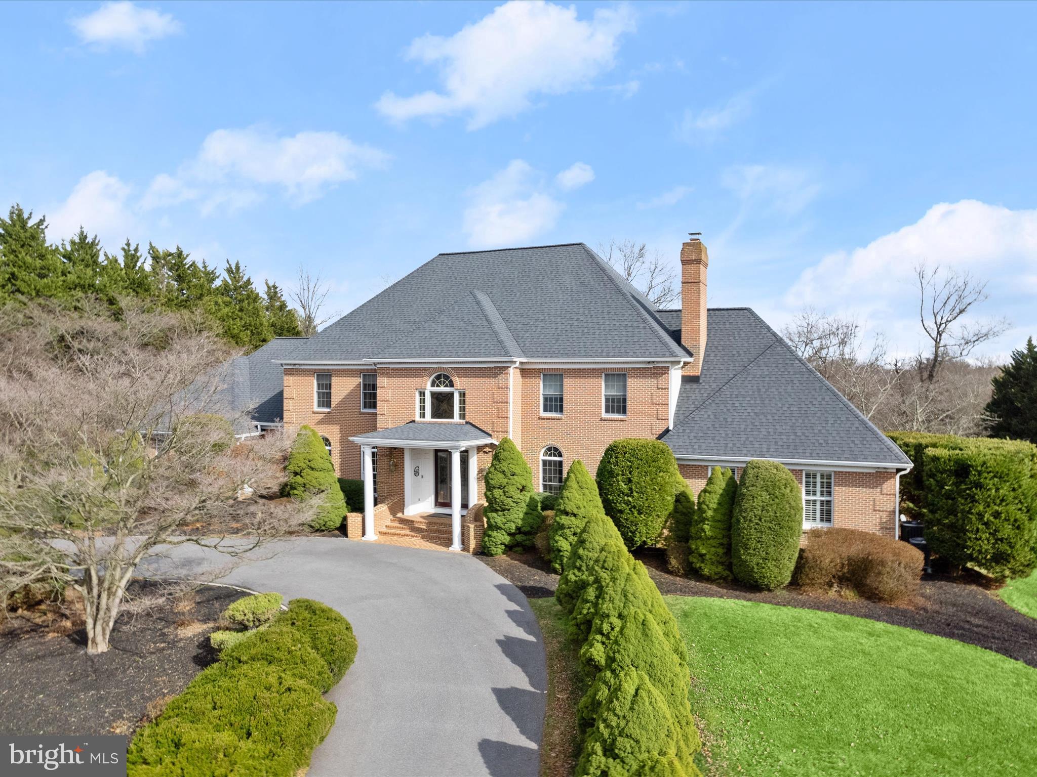 THE CHASE - Residential