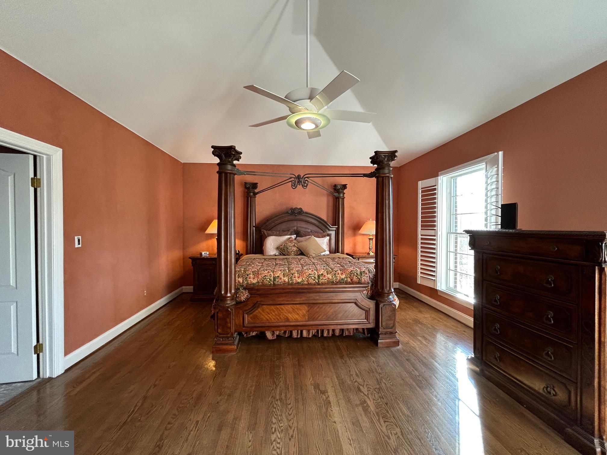 THE CHASE - Residential