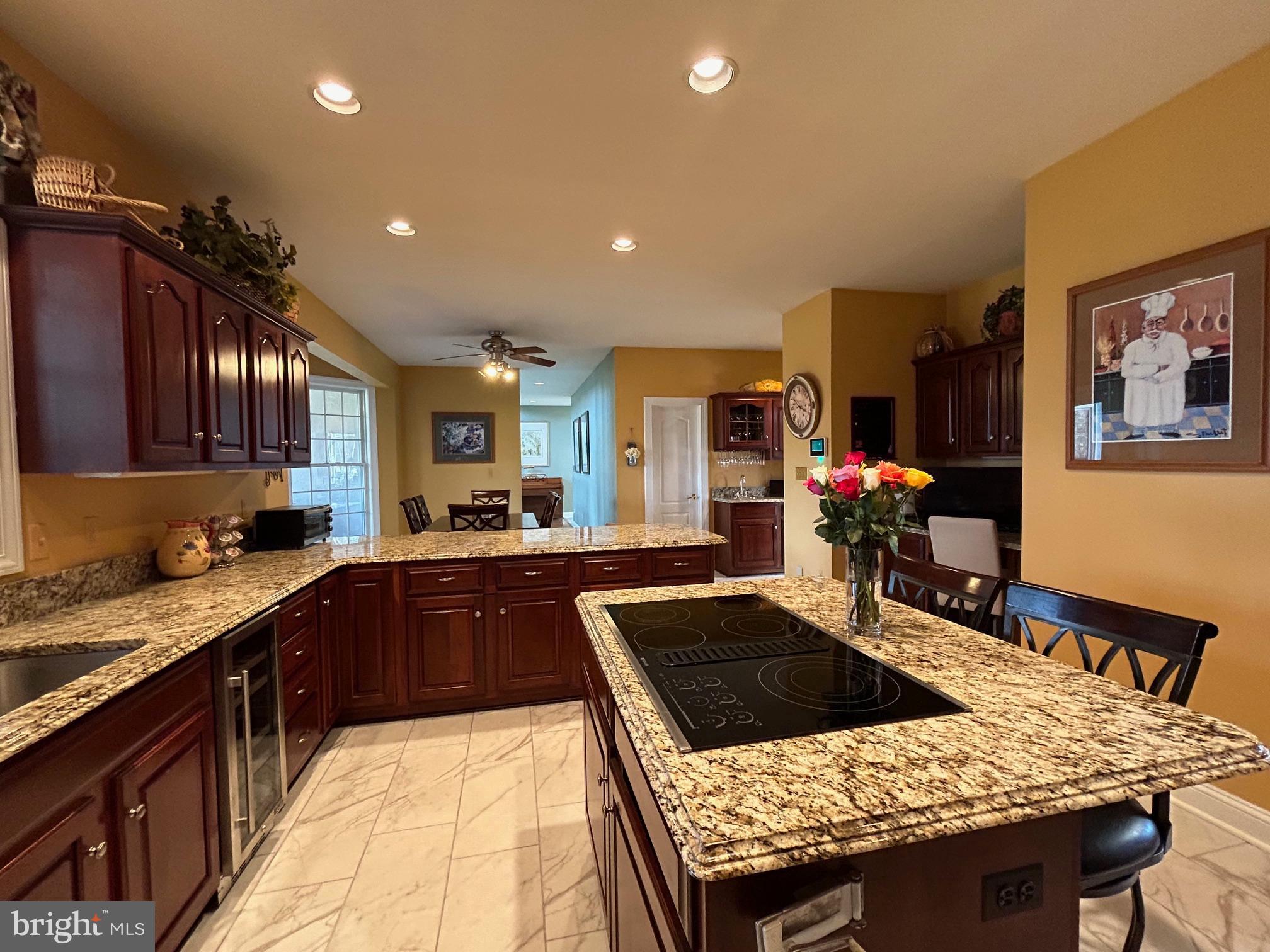 THE CHASE - Residential