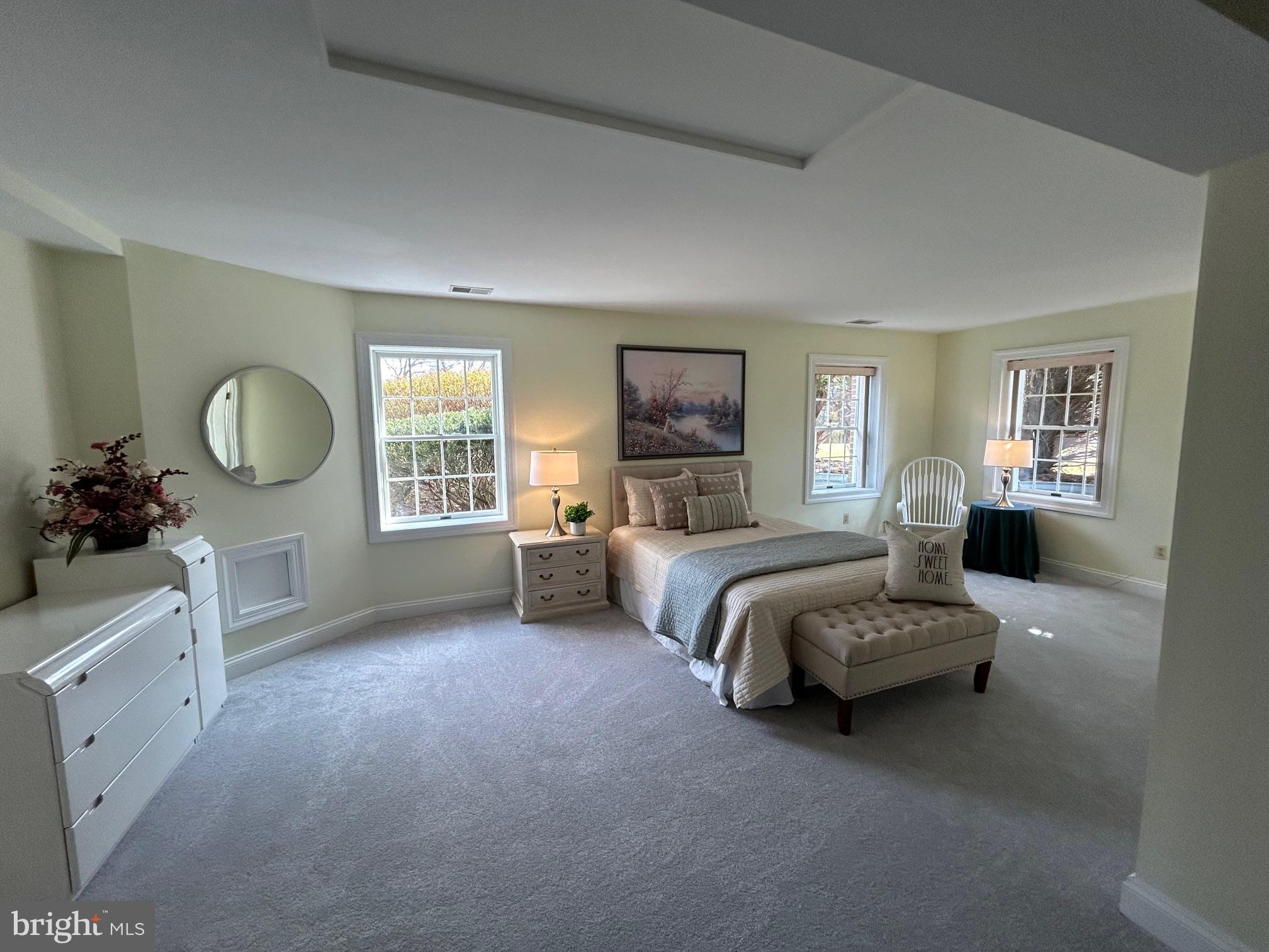 THE CHASE - Residential