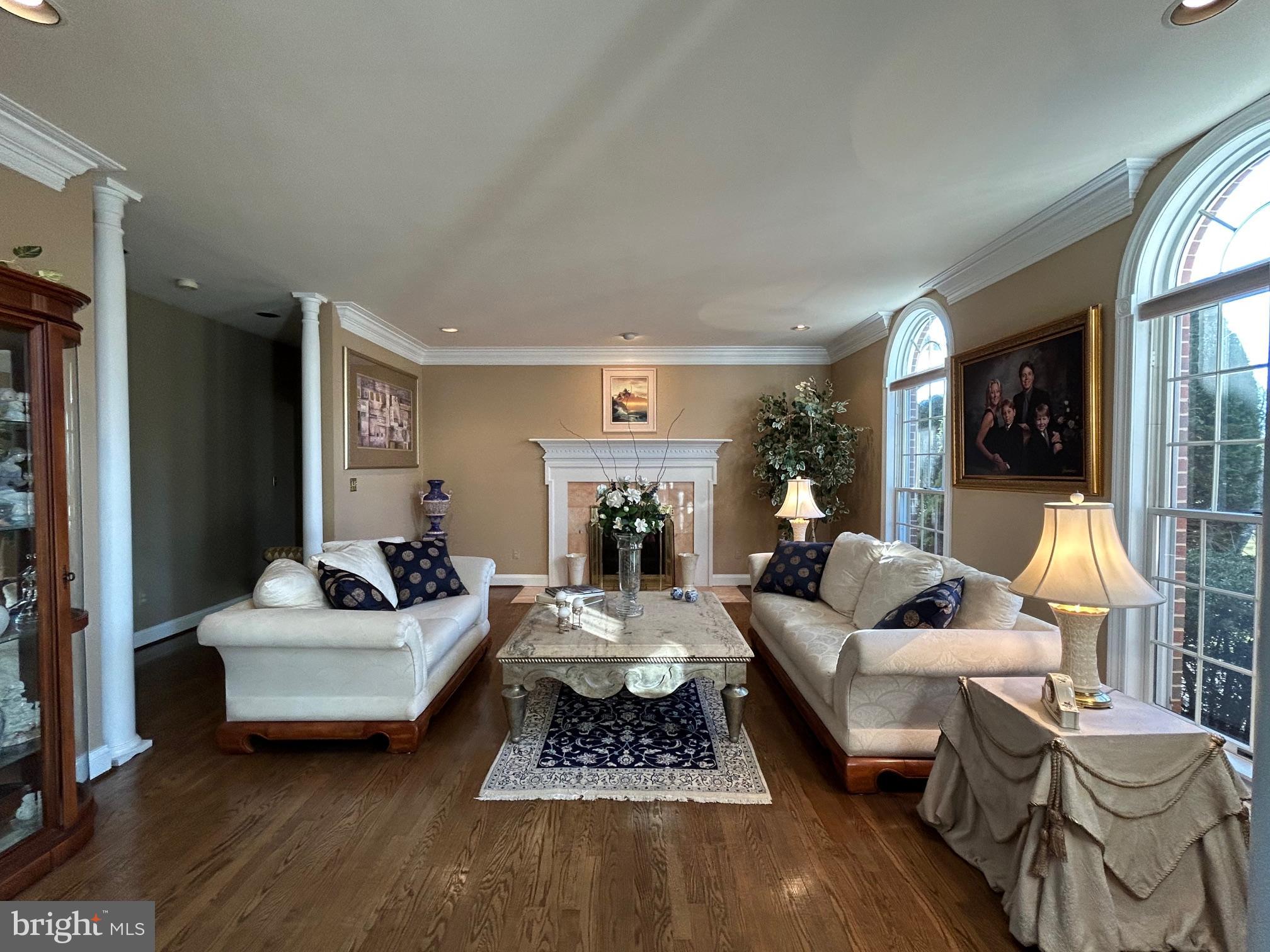 THE CHASE - Residential