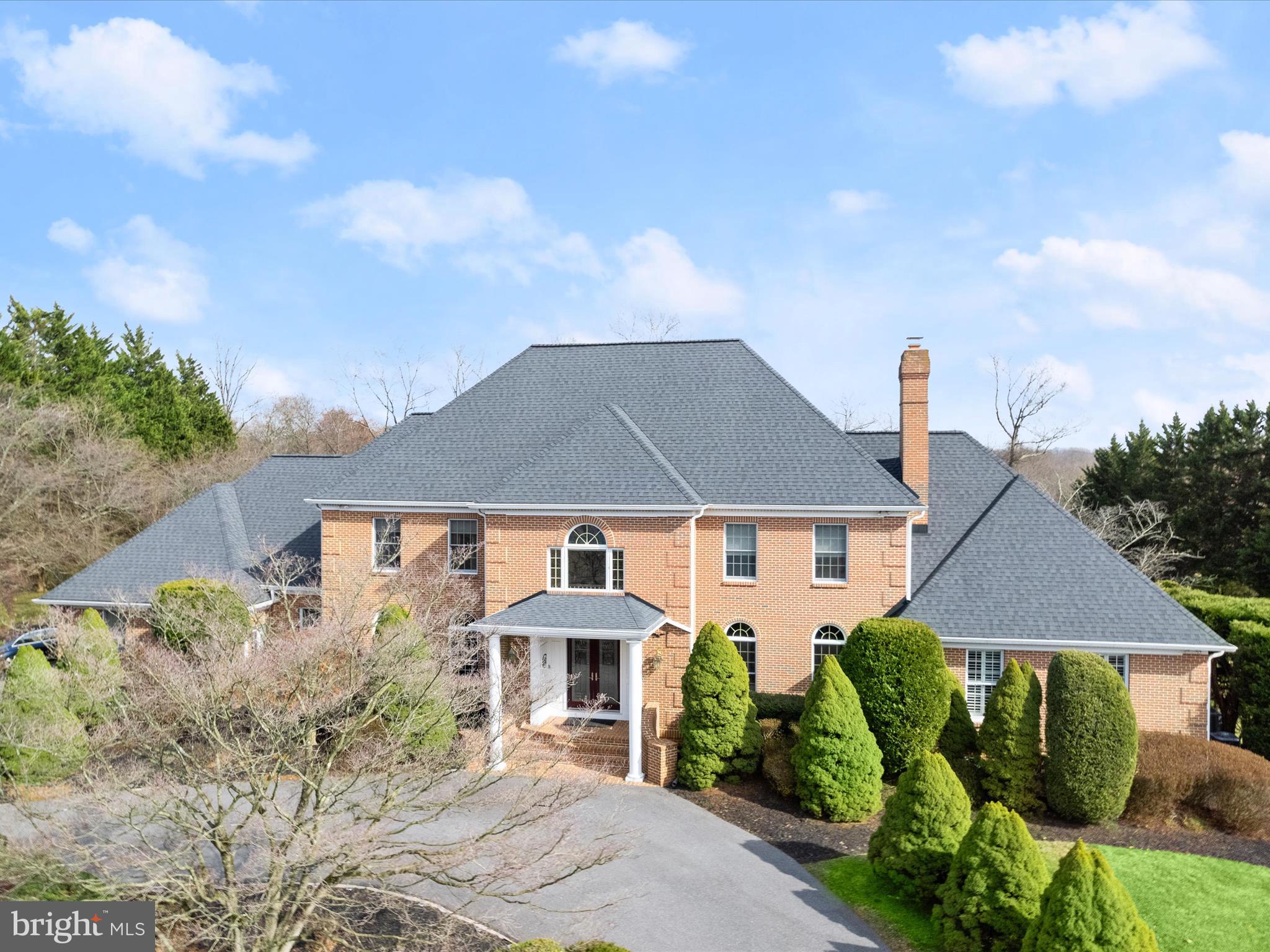 THE CHASE - Residential