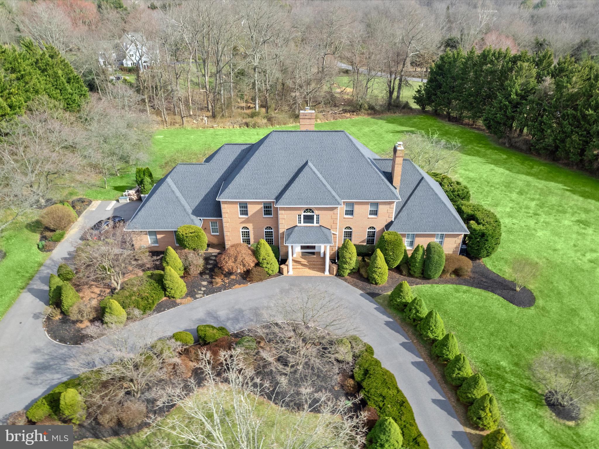 THE CHASE - Residential