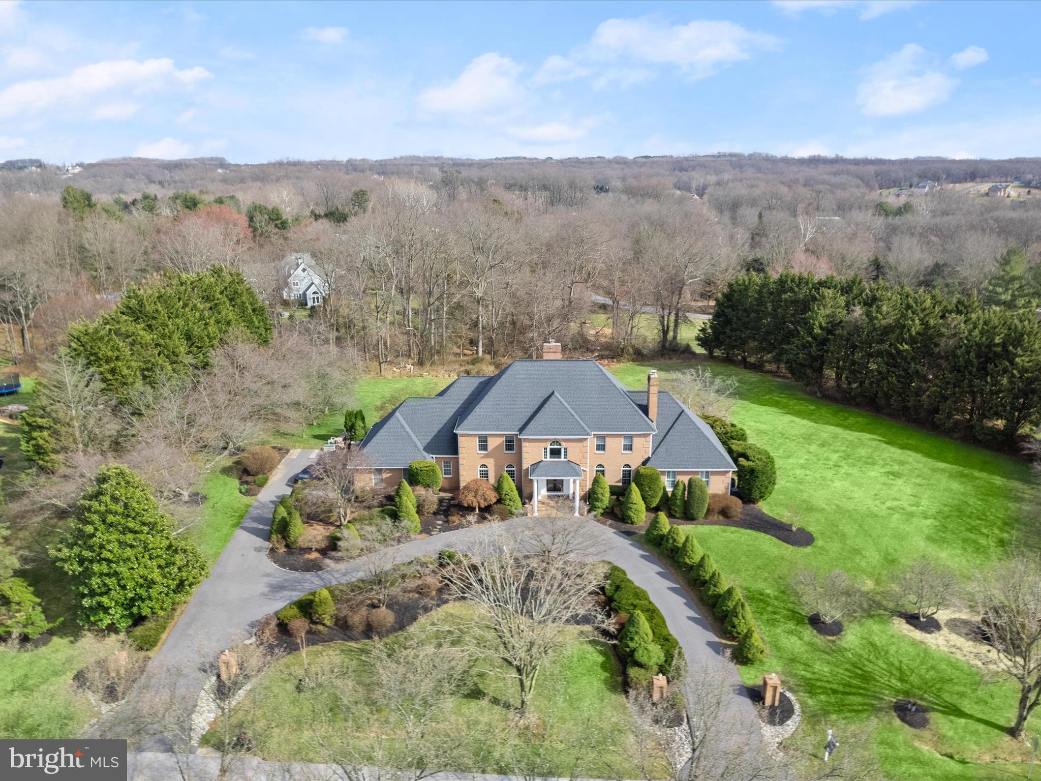 THE CHASE - Residential