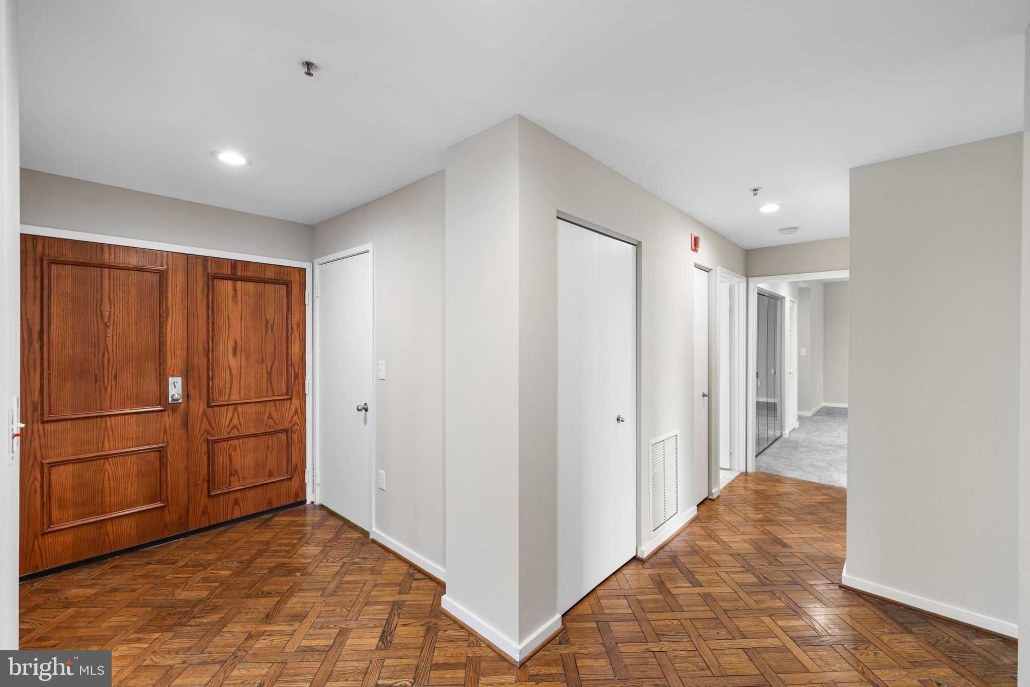 ANNEN WOODS - Residential