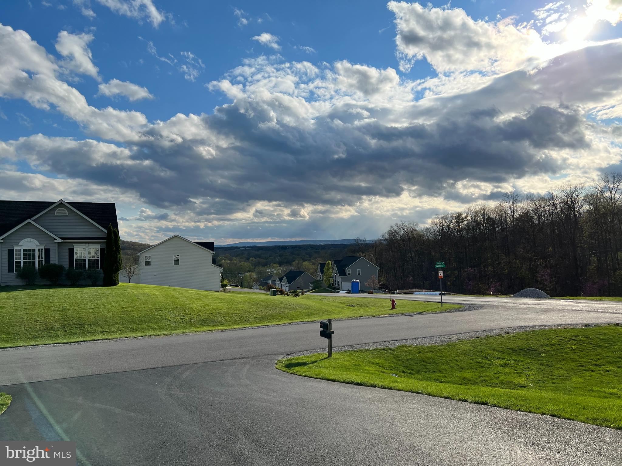 BROOKFIELD ON THE POTOMAC - Residential