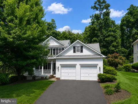 8050 Amsterdam Court, Gainesville, VA 20155 - #: VAPW2126232