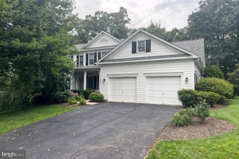 Photo of 8050 Amsterdam Court, GAINESVILLE, VA 20155 (MLS # VAPW2126232)