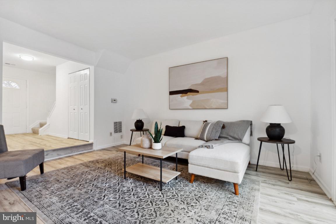 RYON WOODS SUB - Residential