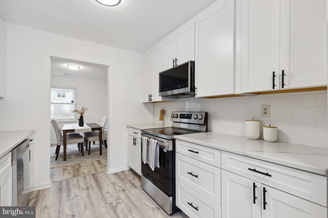 RYON WOODS SUB - Residential