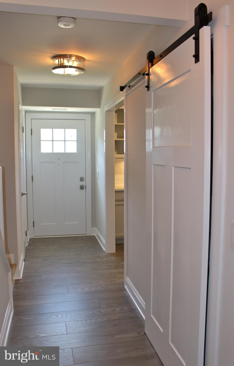 LEEDS SQUARE - Residential Lease