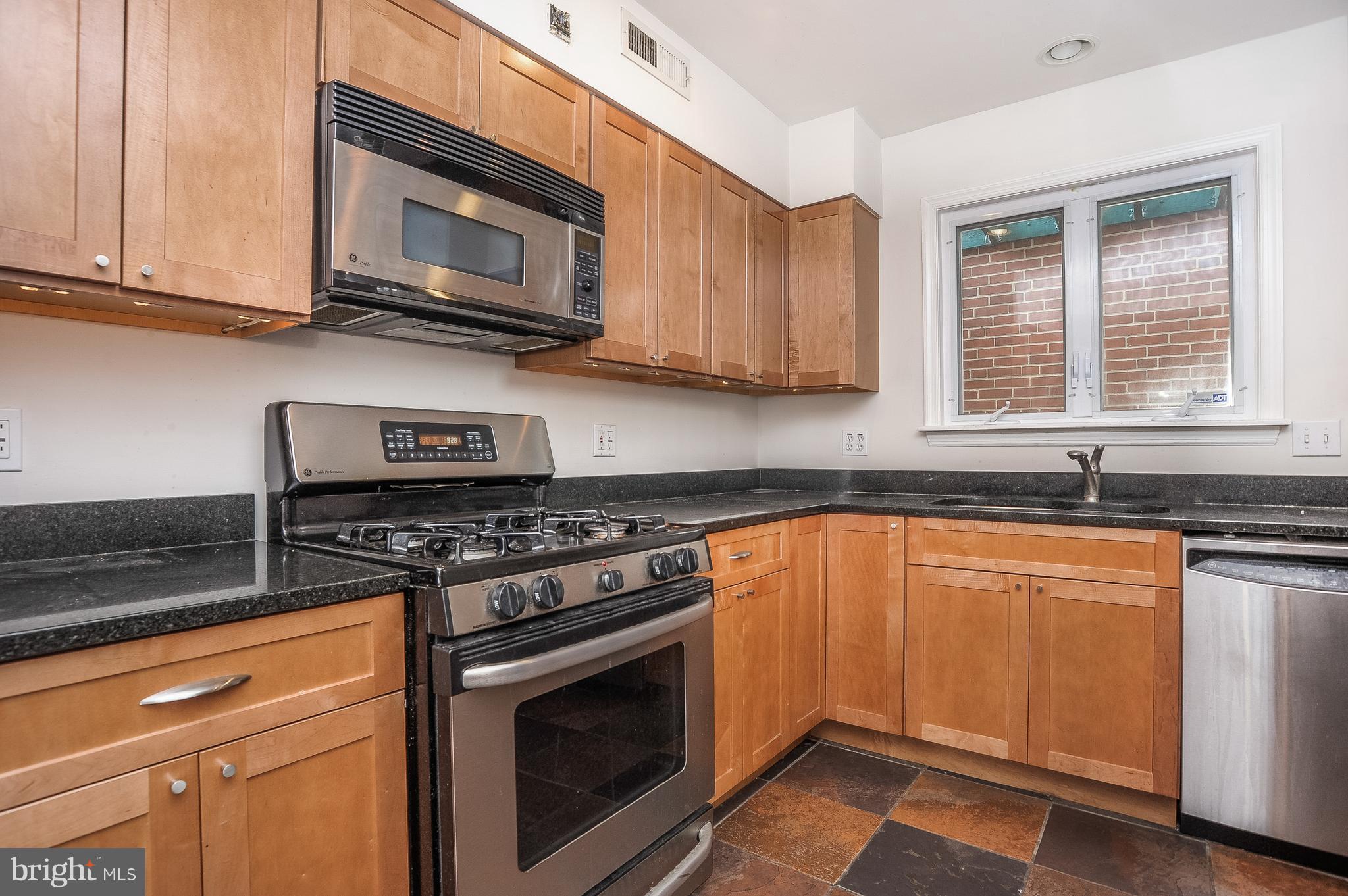 FEDERAL HILL HISTORIC DISTRICT - Residential Lease