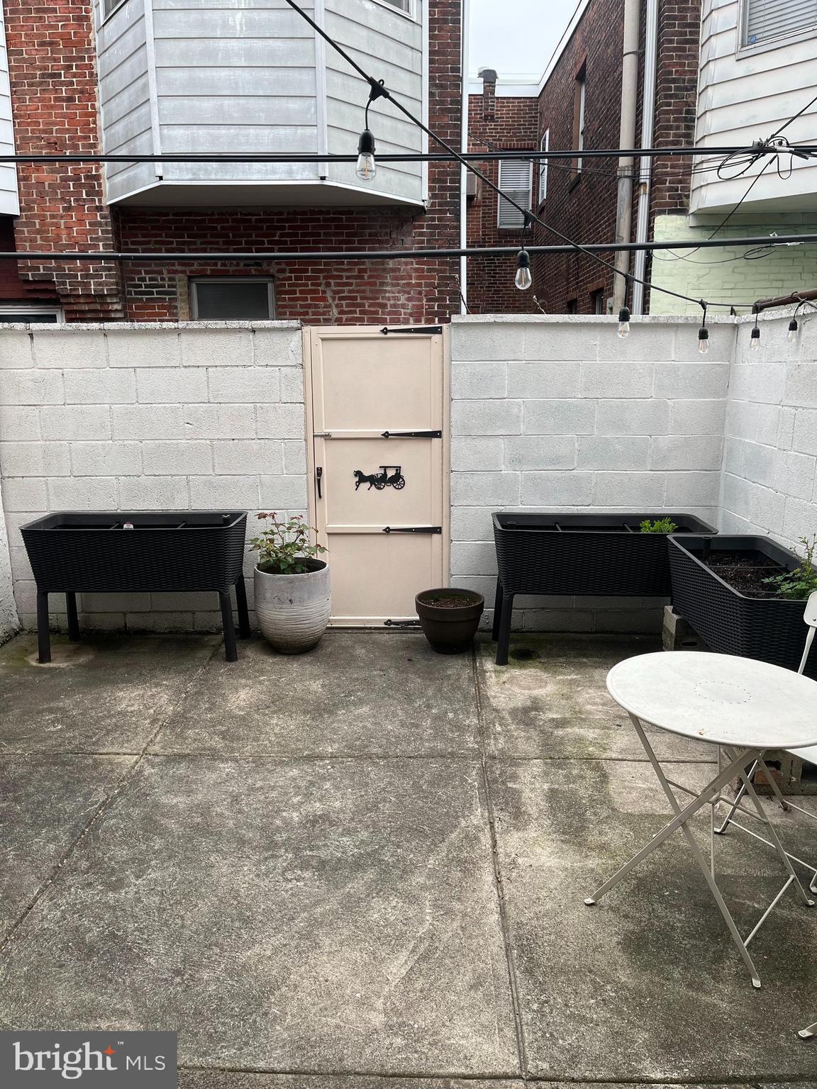 GIRARD ESTATES - Residential