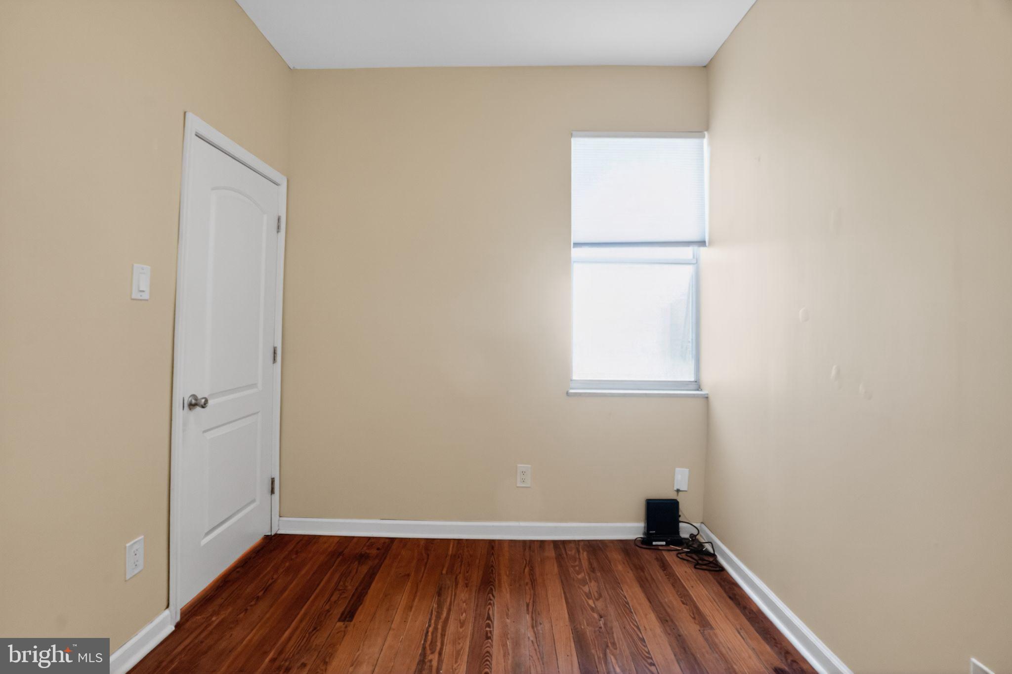 GIRARD ESTATES - Residential