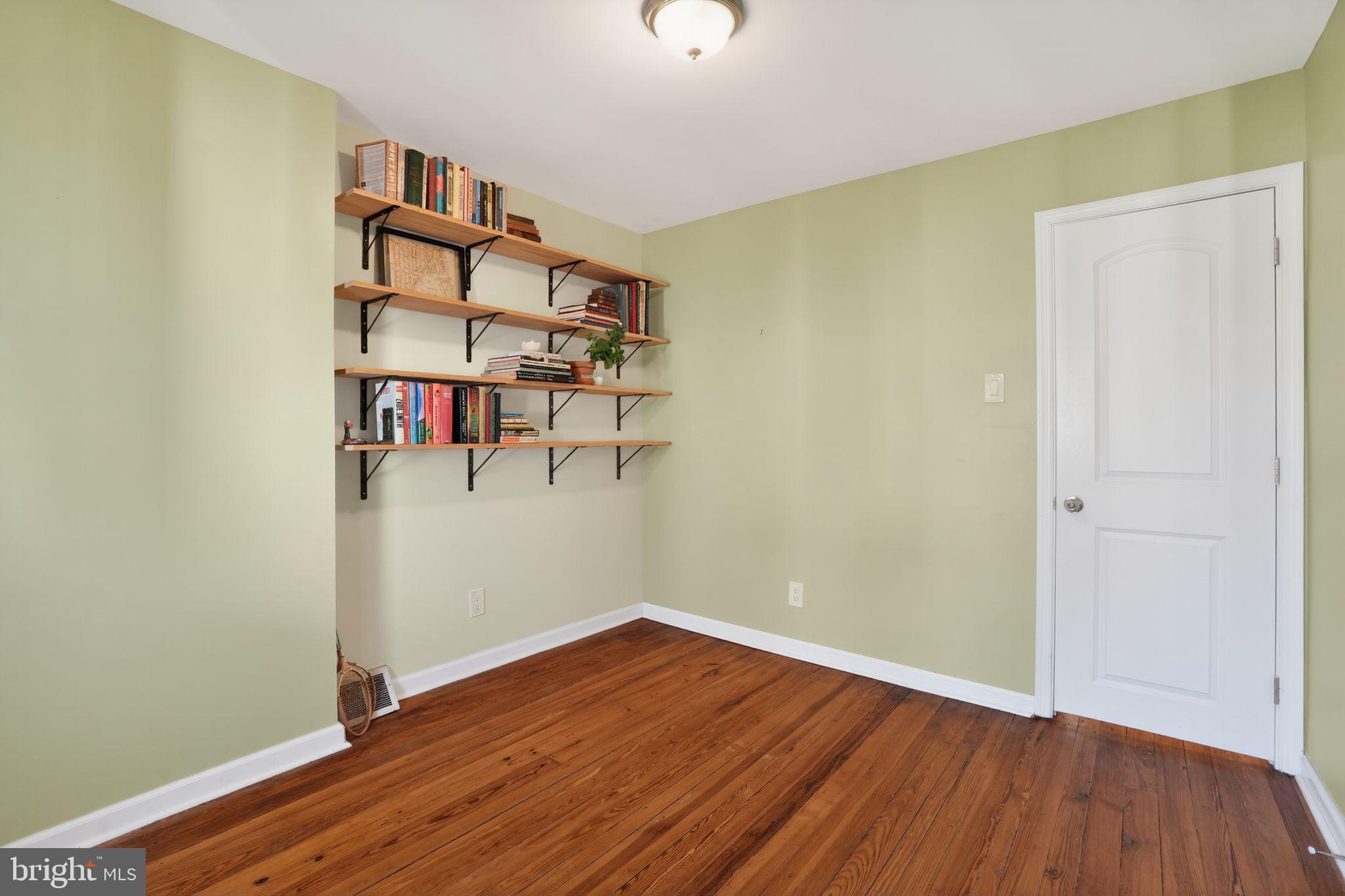 GIRARD ESTATES - Residential