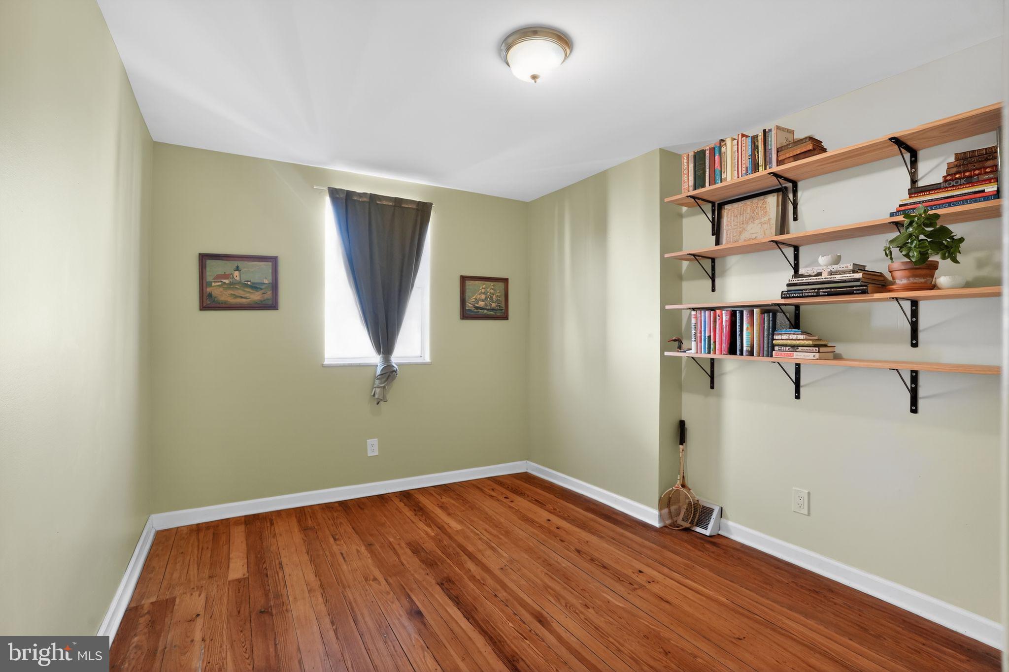 GIRARD ESTATES - Residential