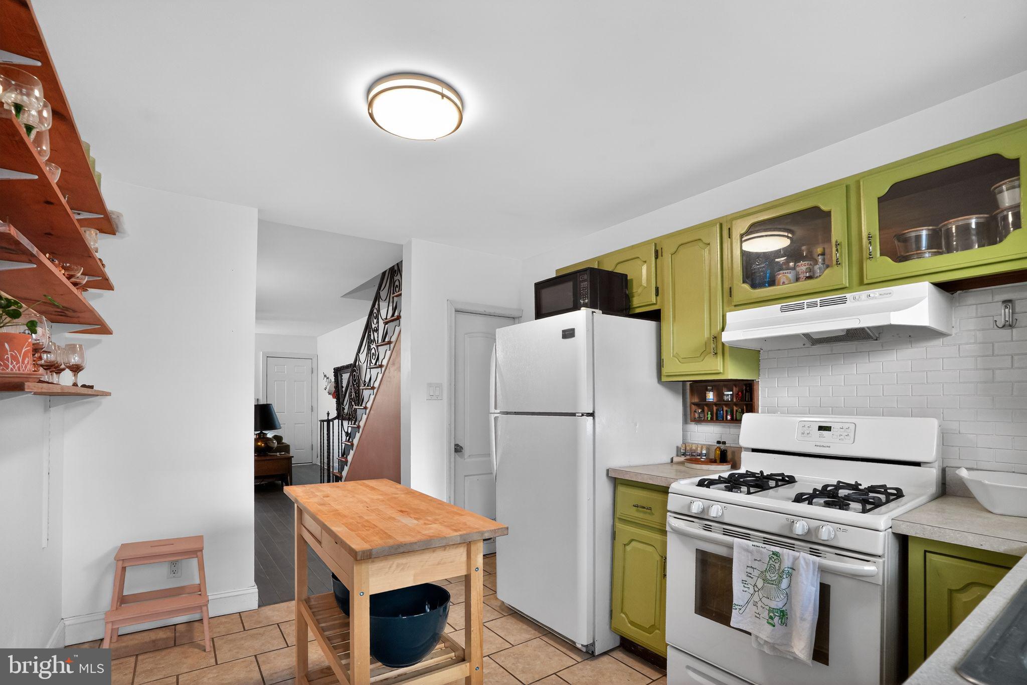 GIRARD ESTATES - Residential