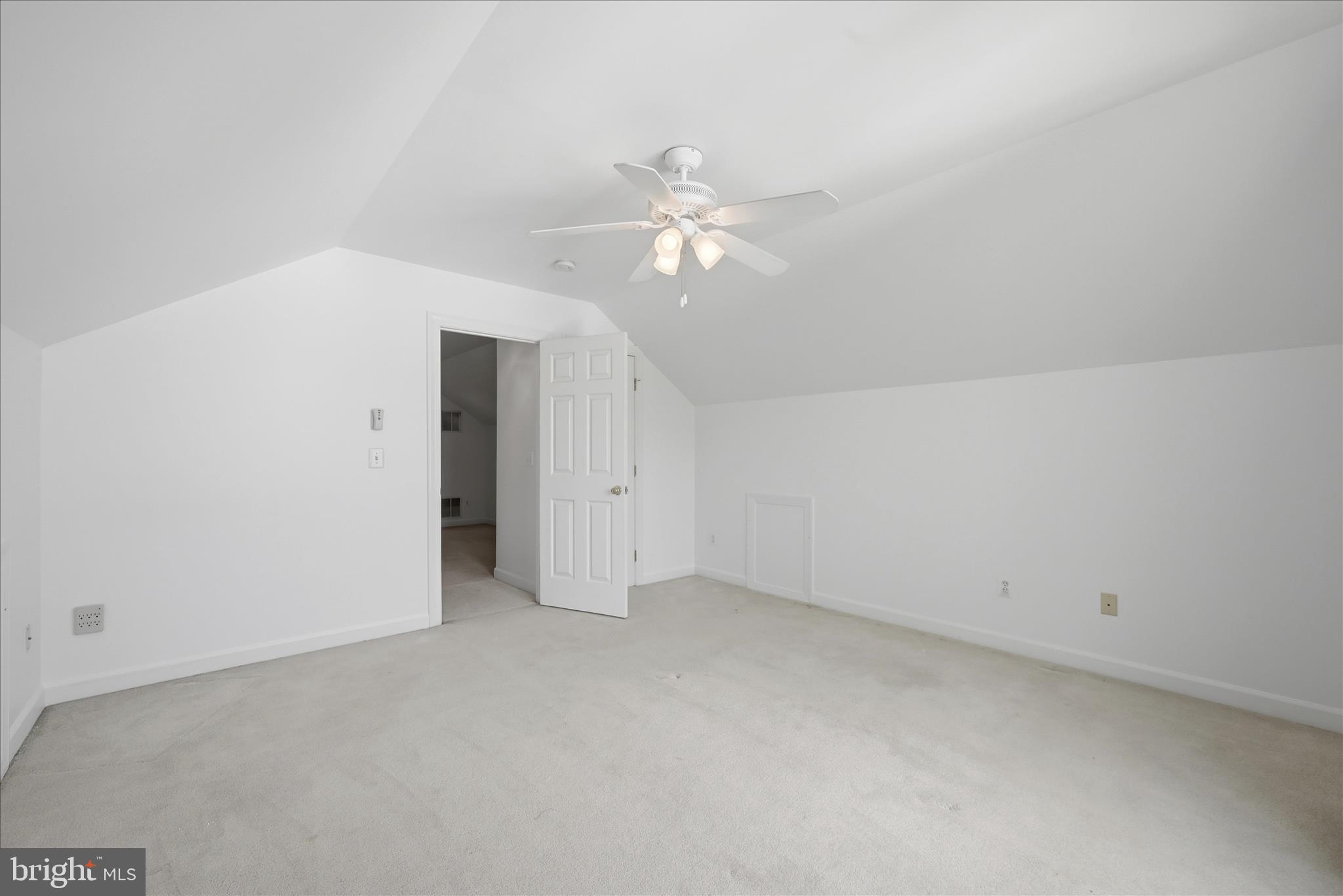 VIRGINIA OAKS - Residential