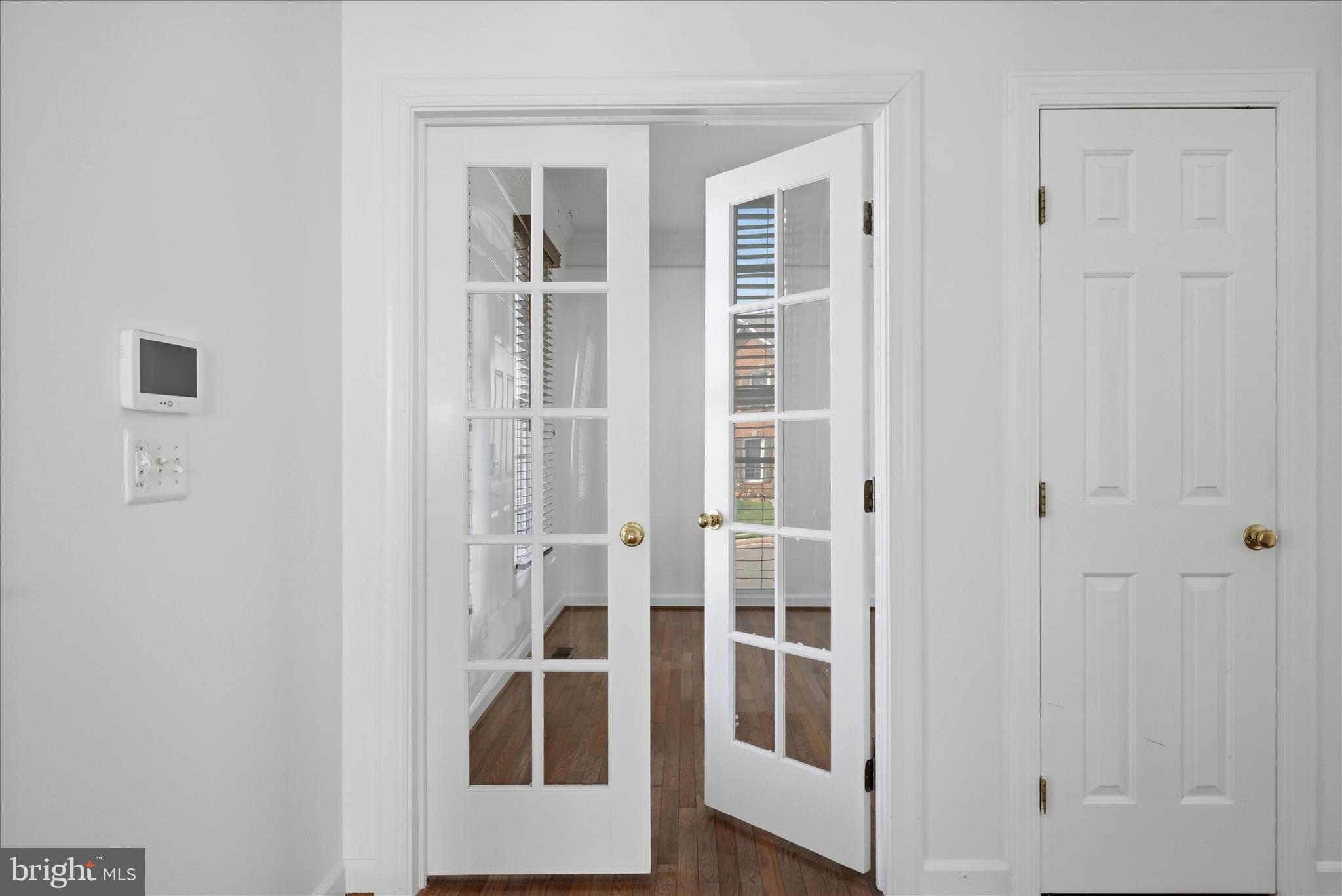 VIRGINIA OAKS - Residential