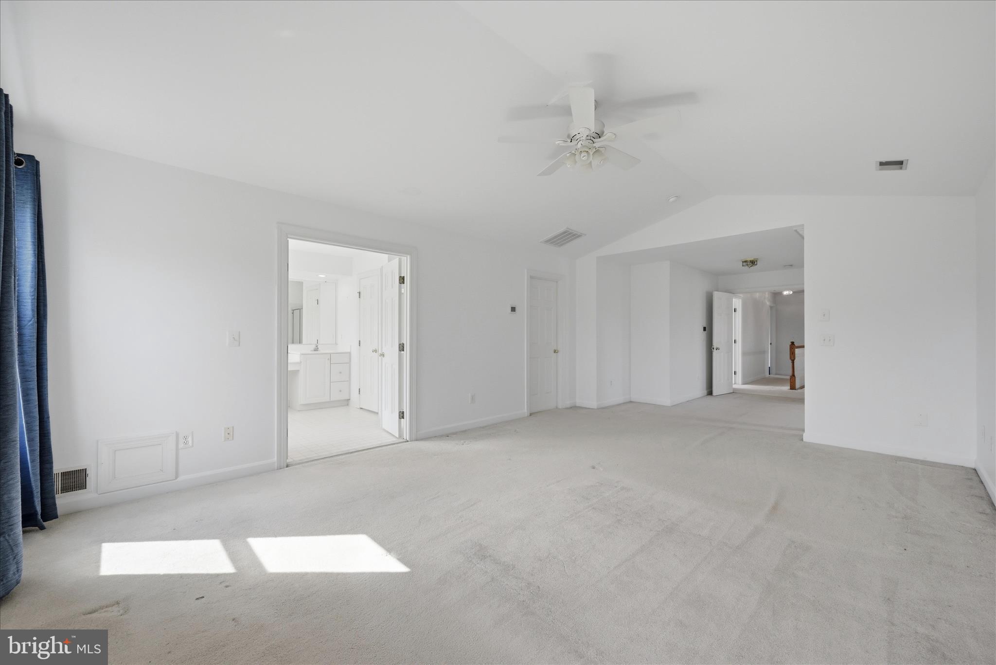 VIRGINIA OAKS - Residential