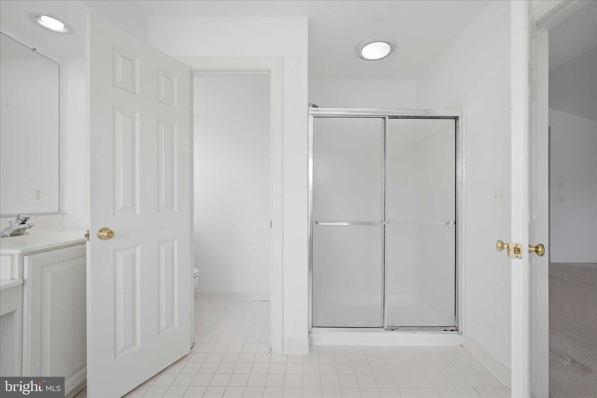 VIRGINIA OAKS - Residential