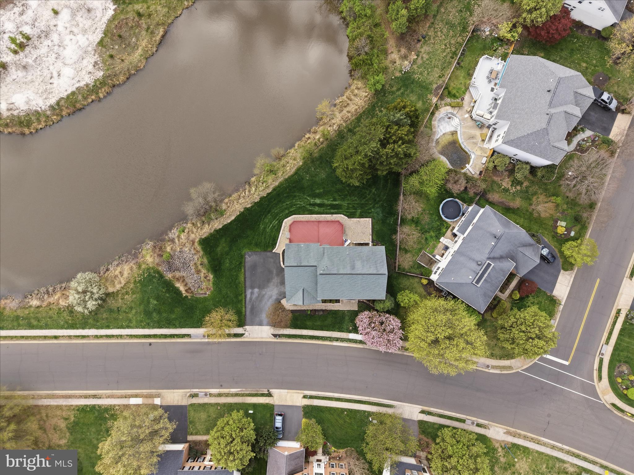 VIRGINIA OAKS - Residential