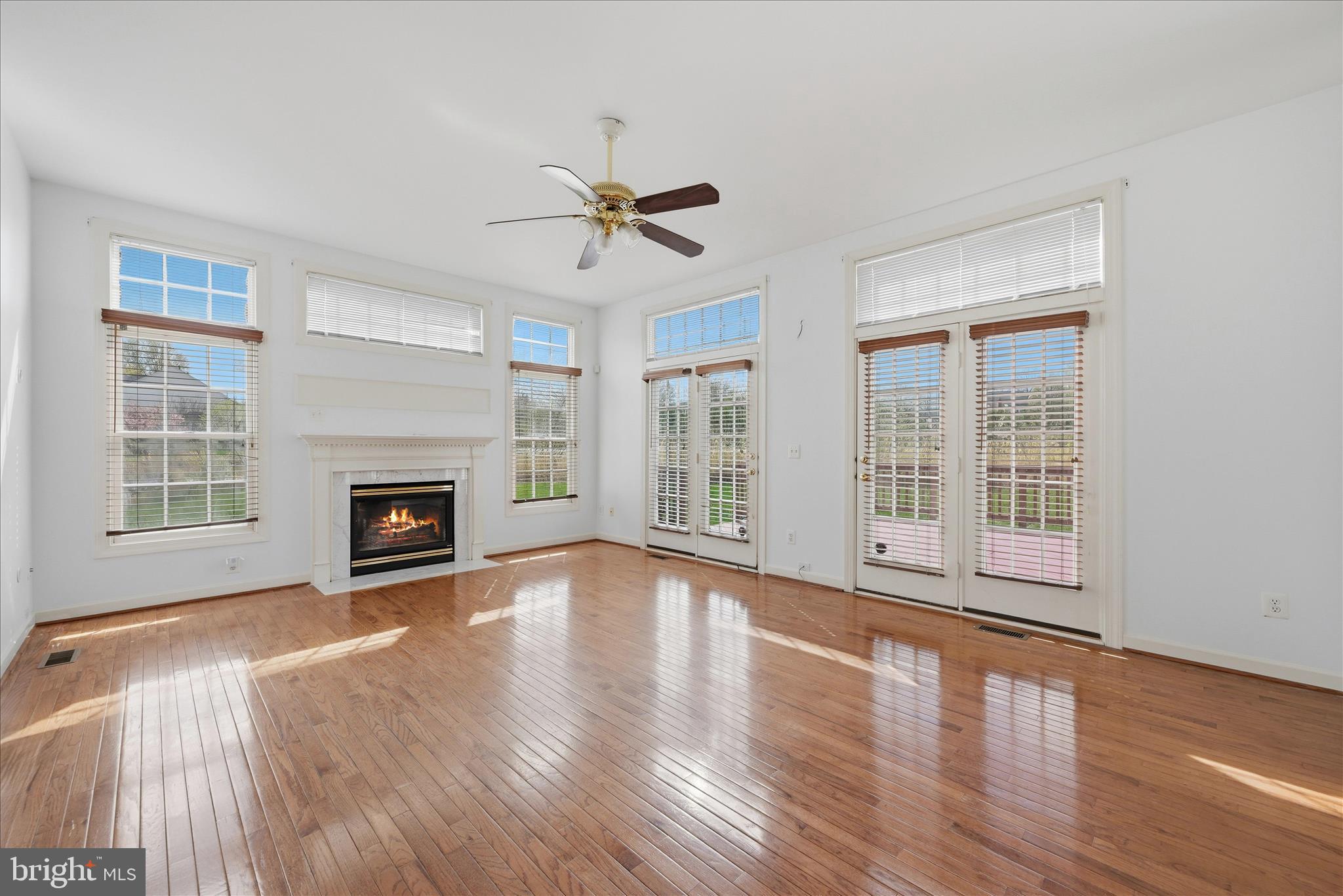 VIRGINIA OAKS - Residential