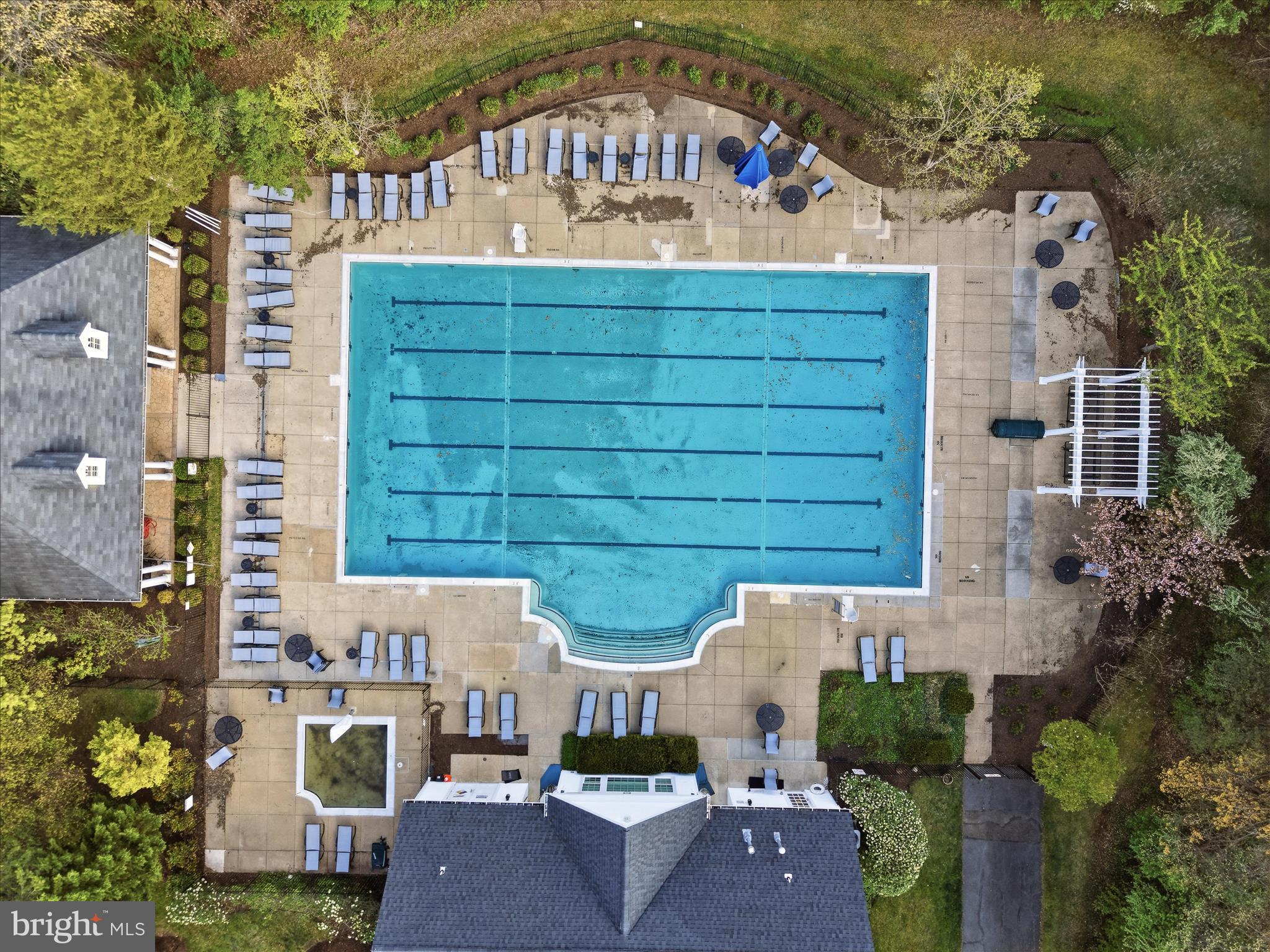 VIRGINIA OAKS - Residential