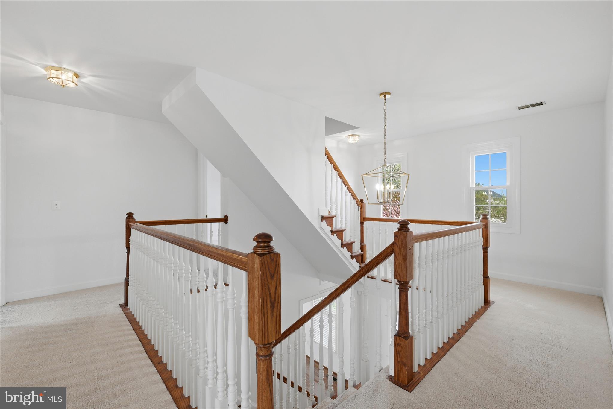 VIRGINIA OAKS - Residential