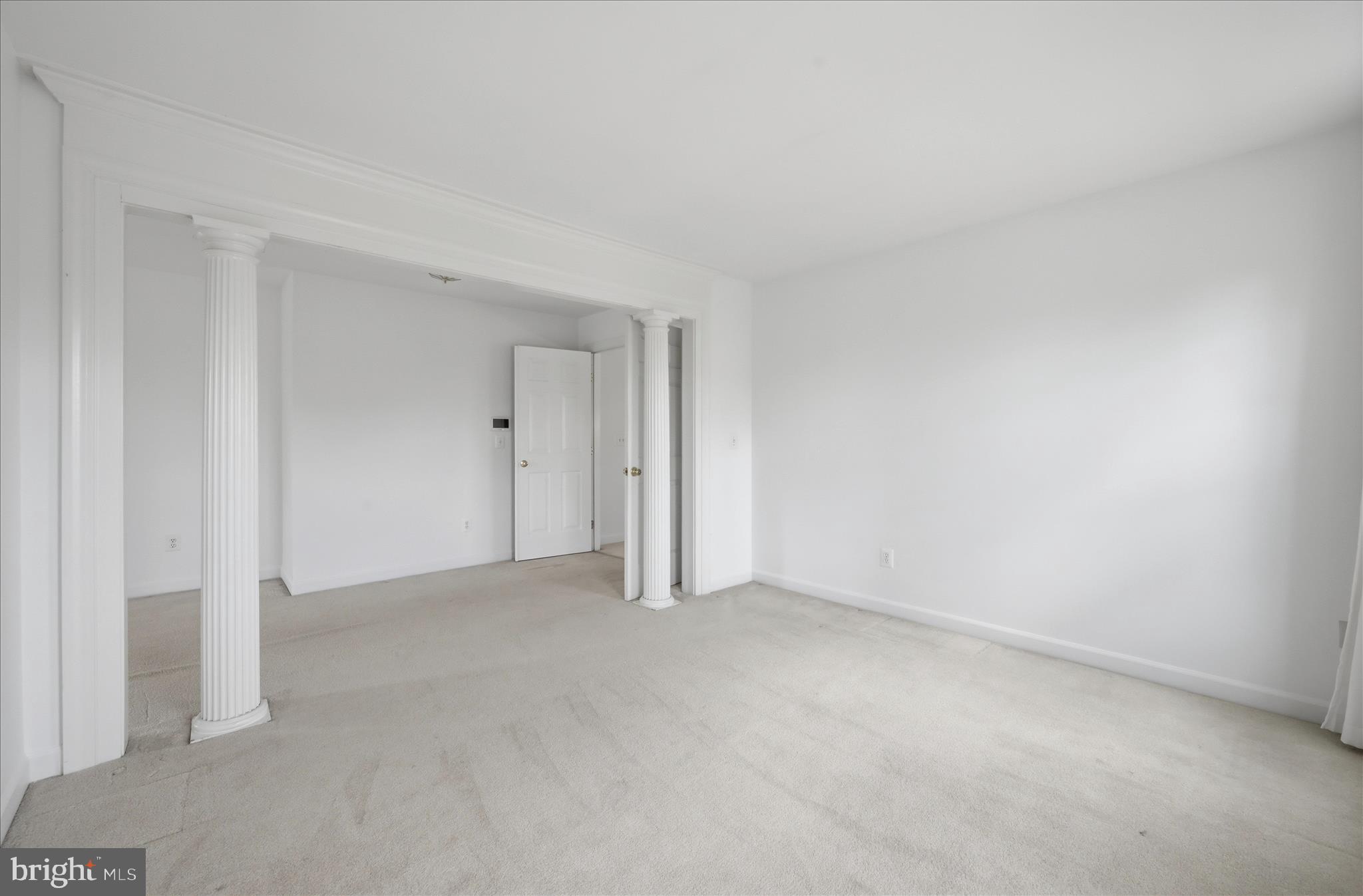 VIRGINIA OAKS - Residential